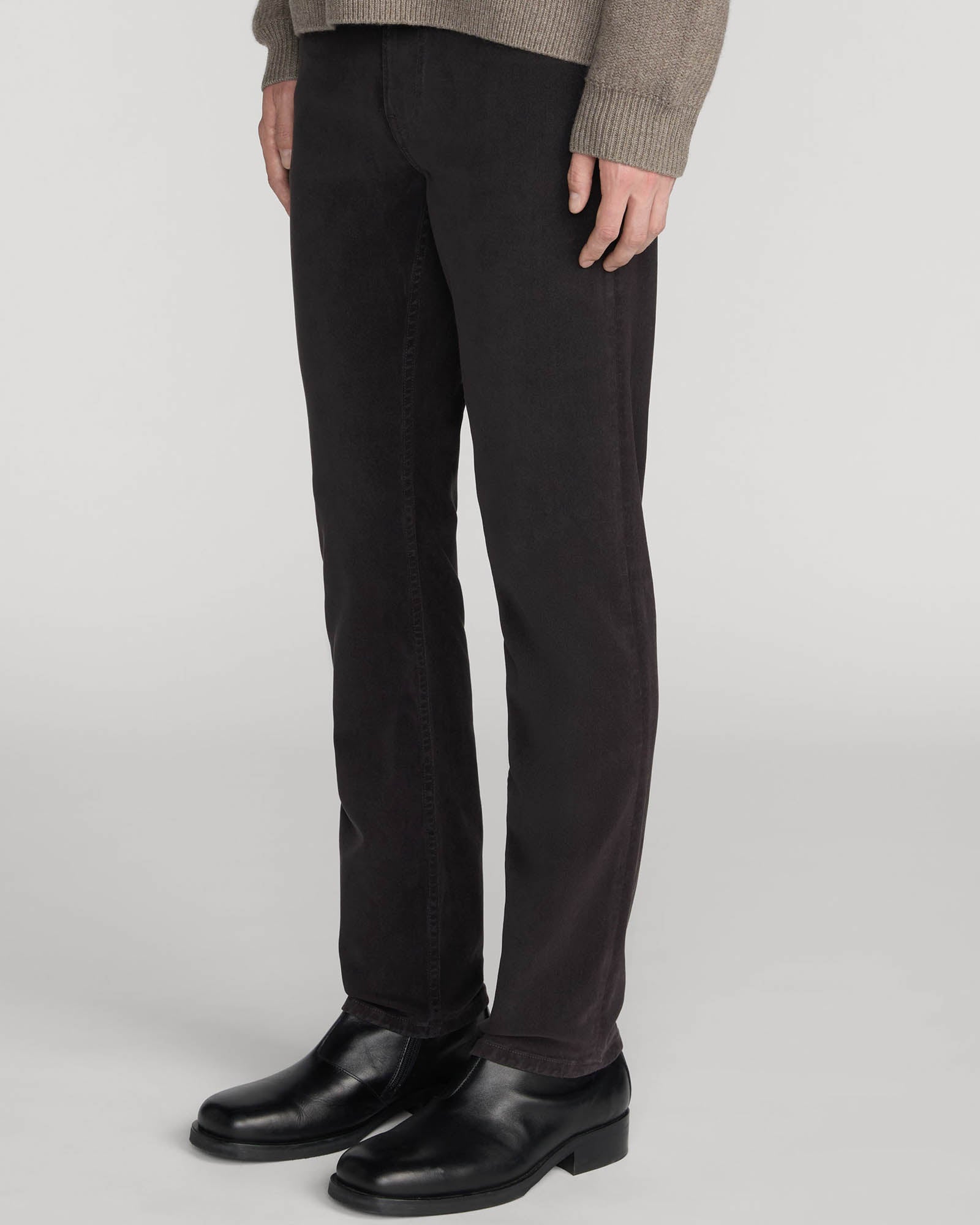 Modern Straight Jean