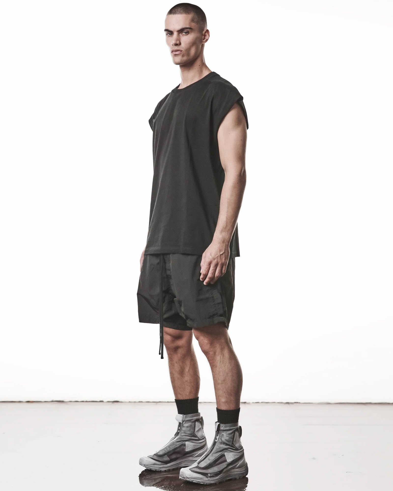 Seam Tank