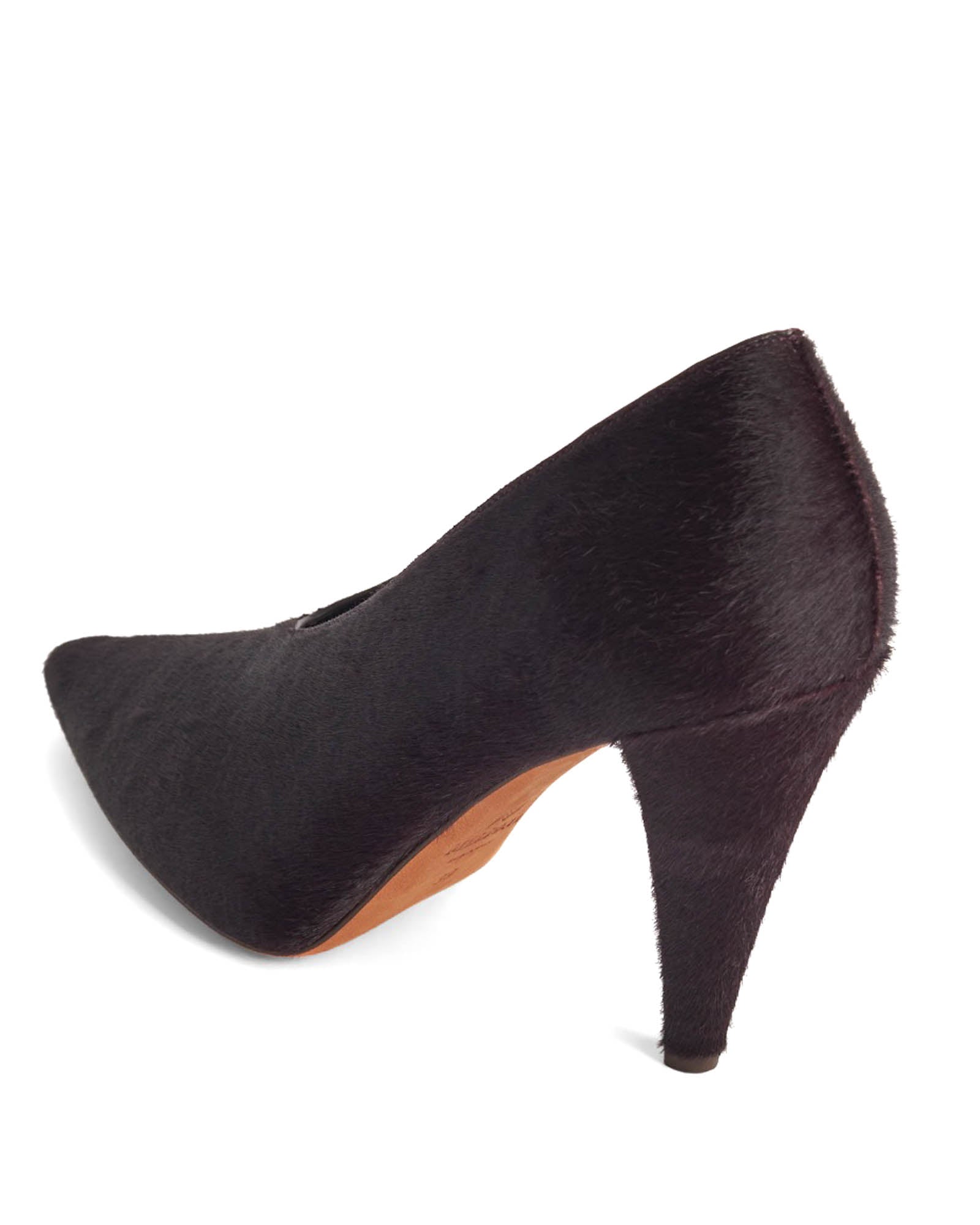 Jacqueline Heel