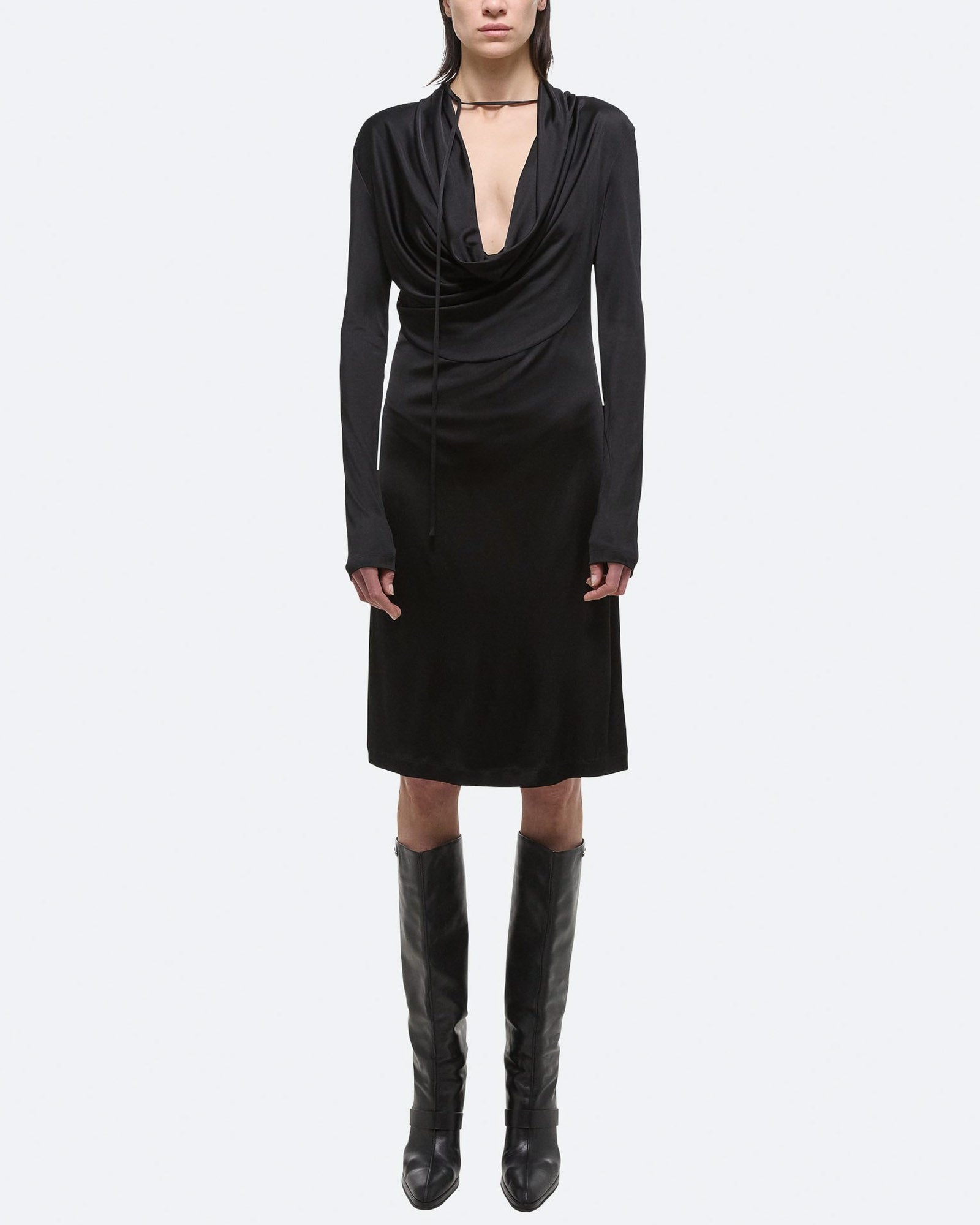 Robe à col bénitier