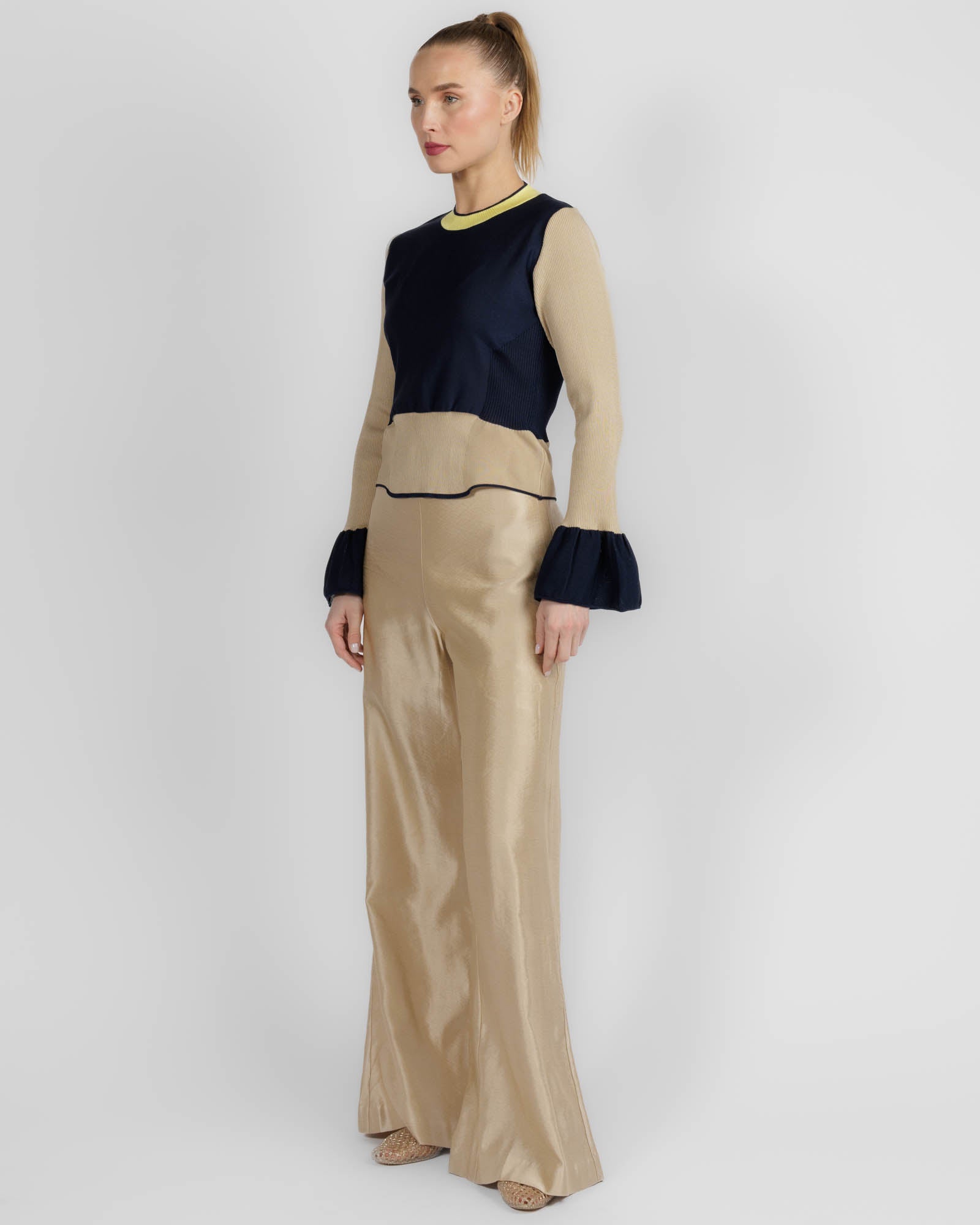 Gynoid Knit Top