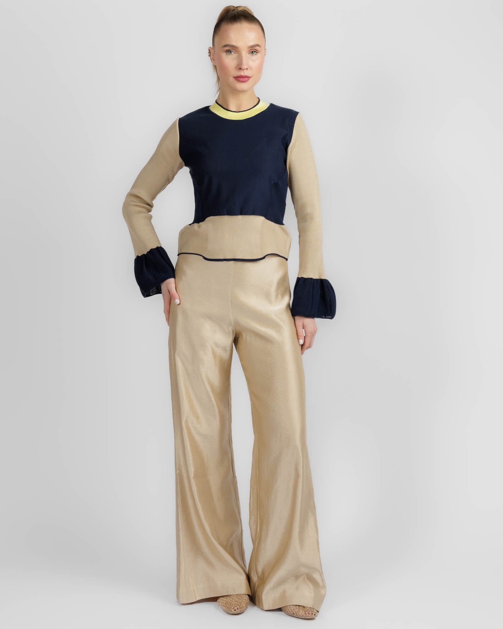 Gynoid Knit Top