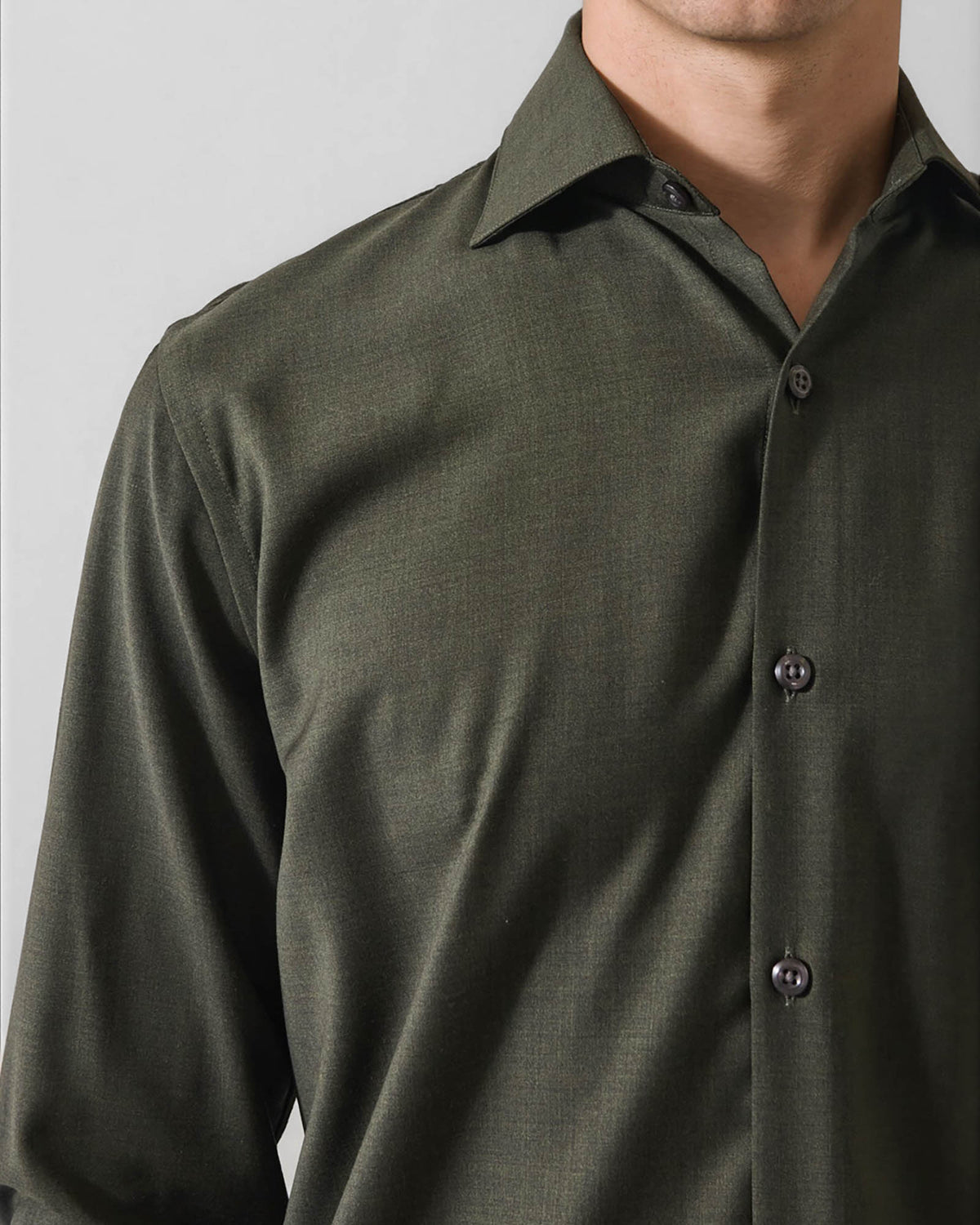 Spread Collar Shirt