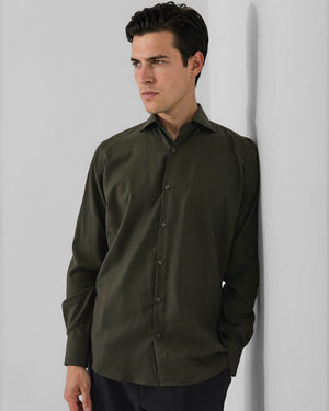 Spread Collar Shirt