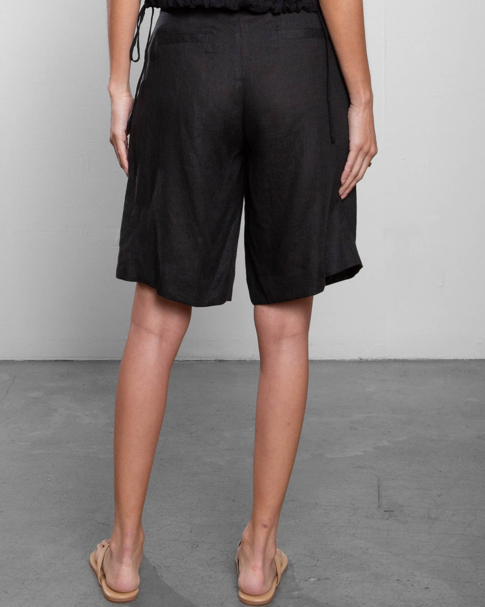 Ines Short