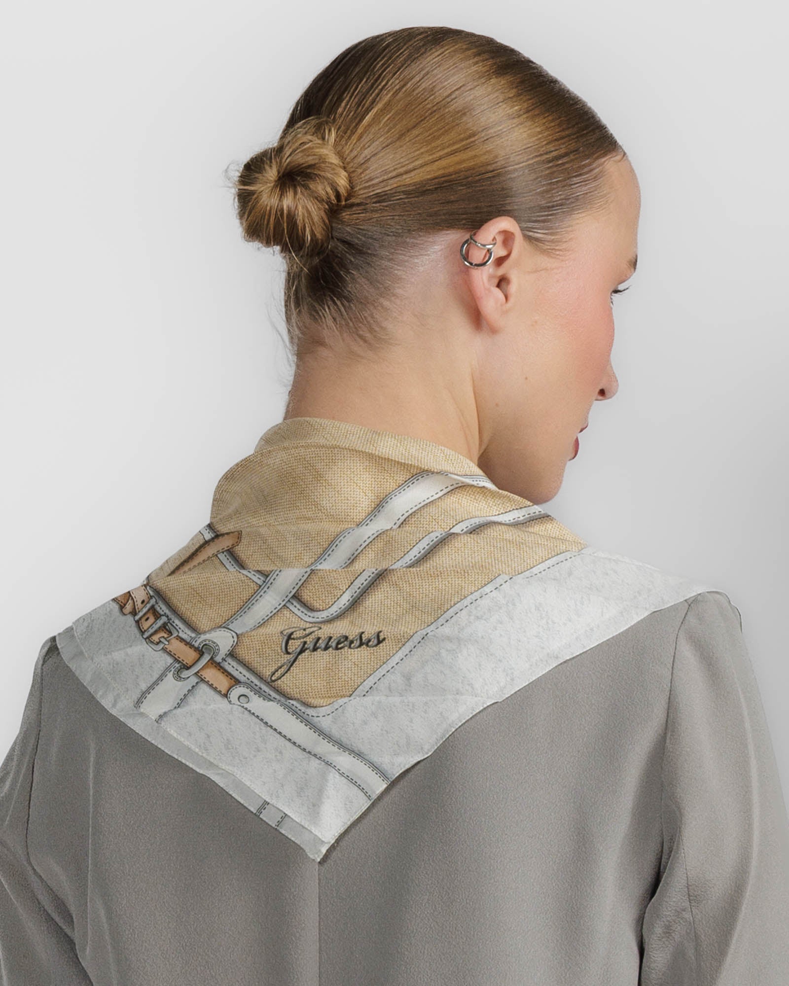 Pochette Scarf