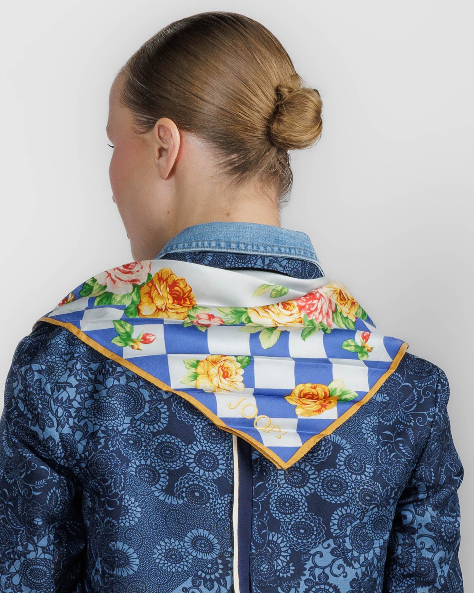 Pochette Scarf