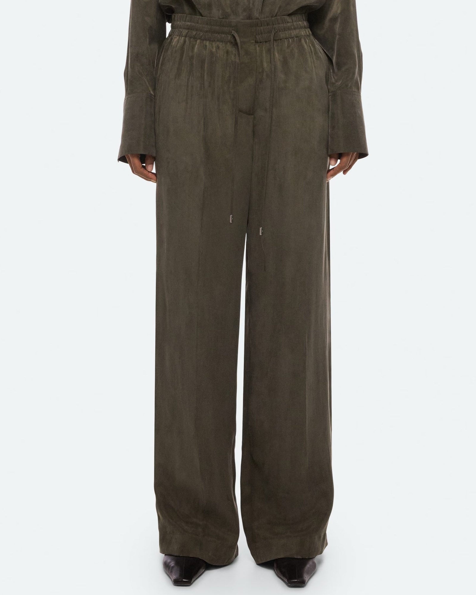 Fluid Pull-On Pant