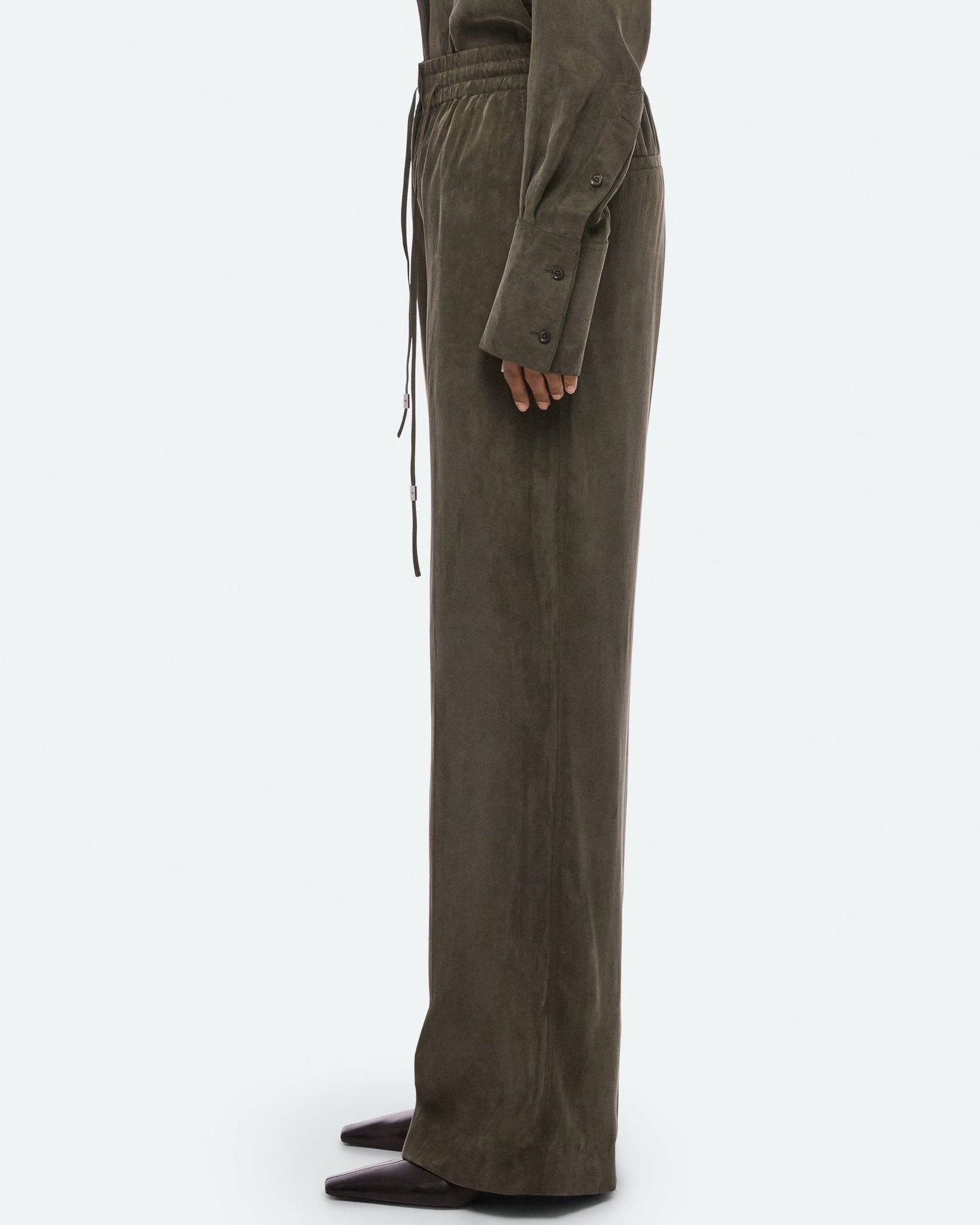 Fluid Pull-On Pant