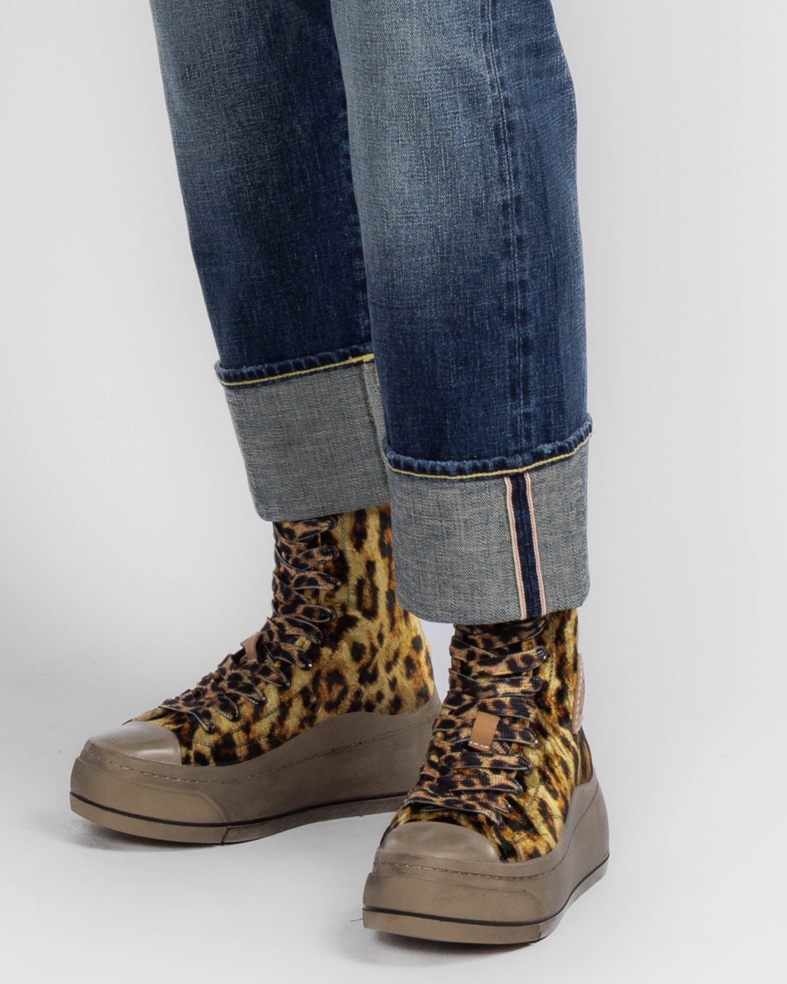 Cuffed Boyfriend Jean
