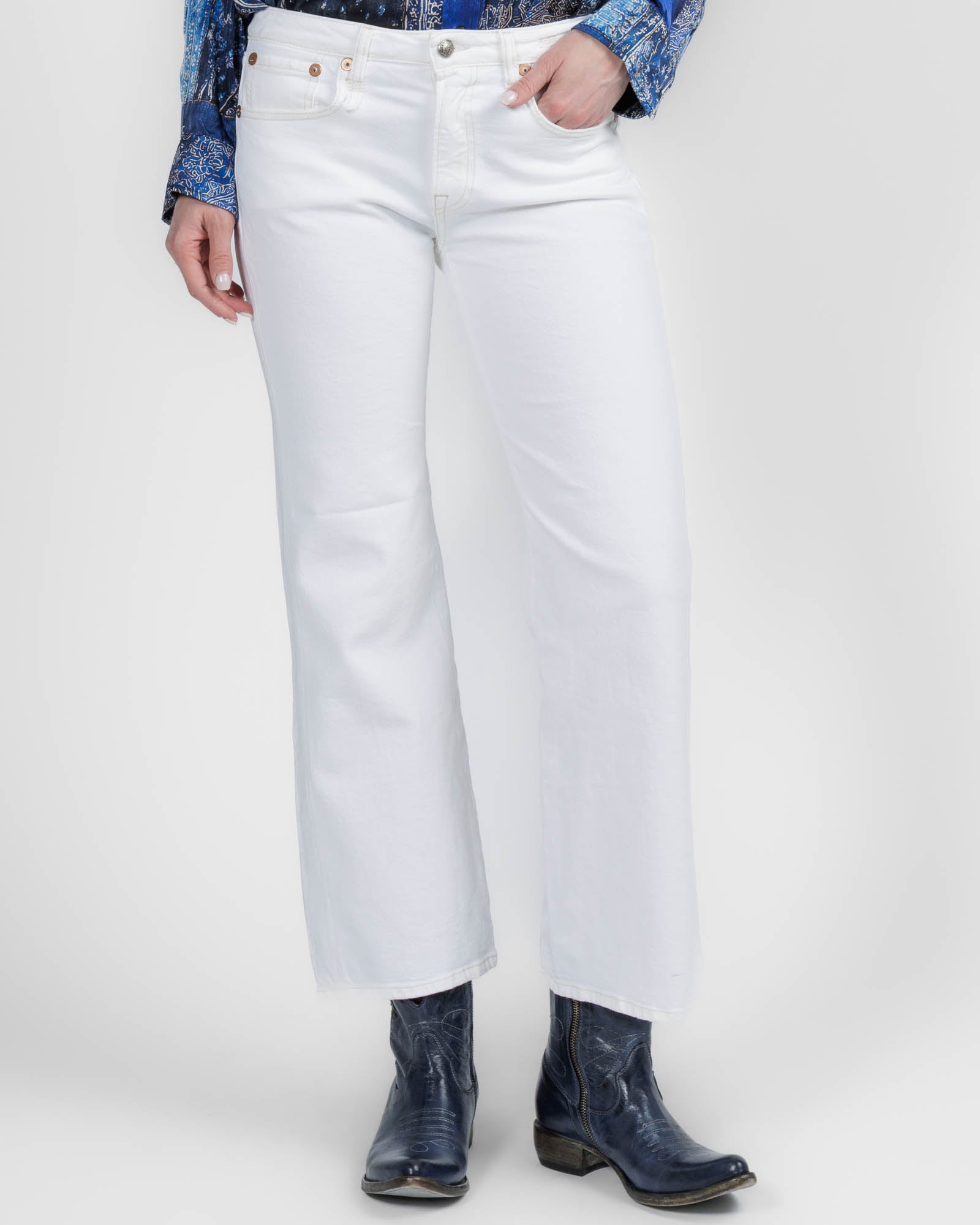 Joan Cropped Flare Jean