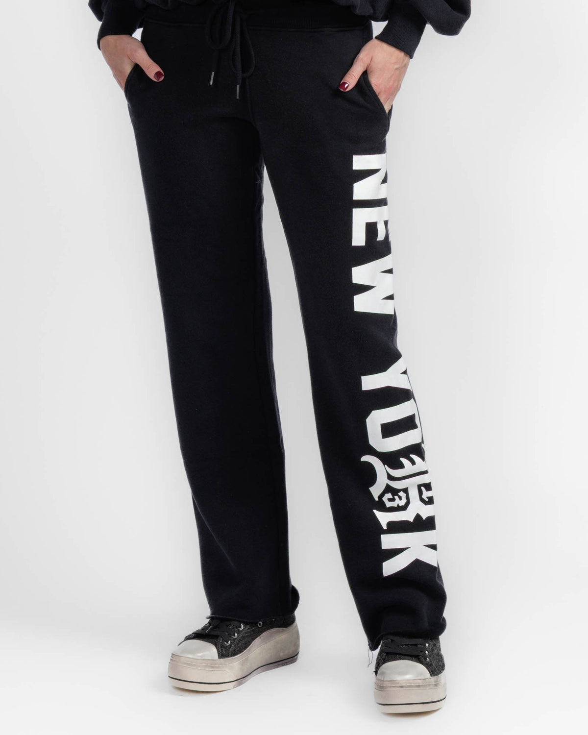New York 13 Wide Leg Sweatpant