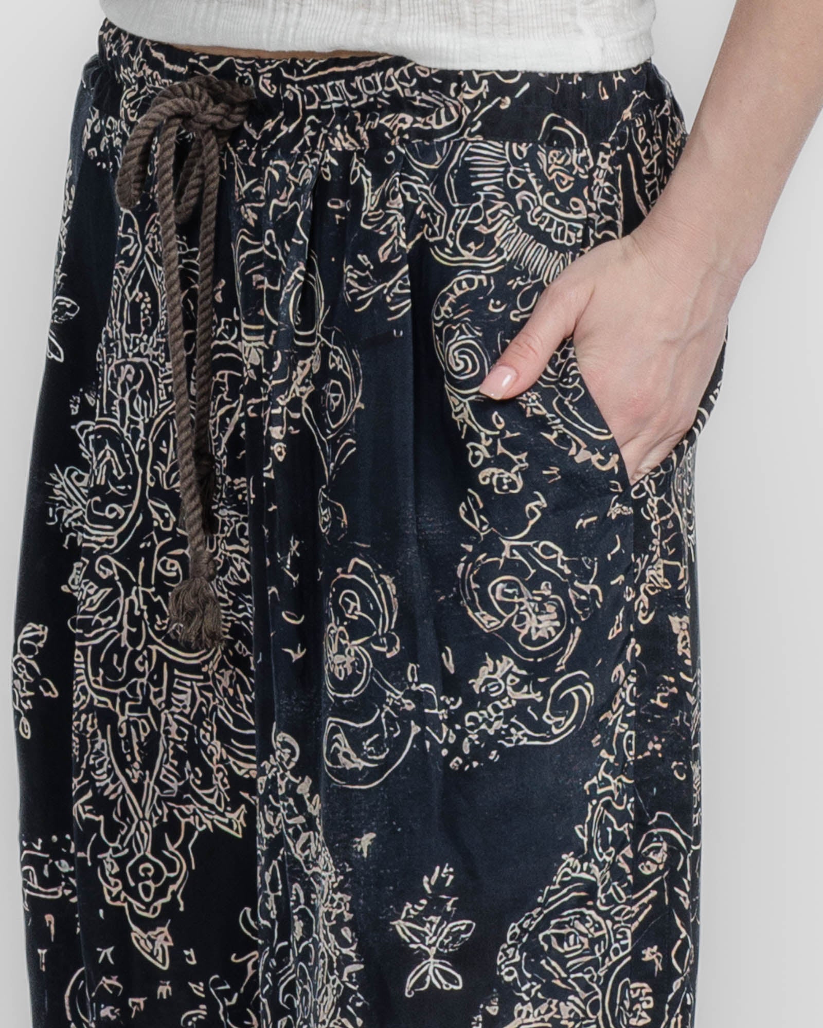 Pleat Jumbo Short