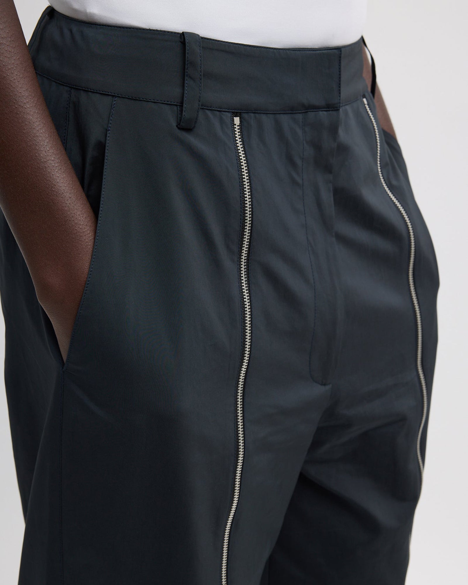 Nylon Zipper Trouser