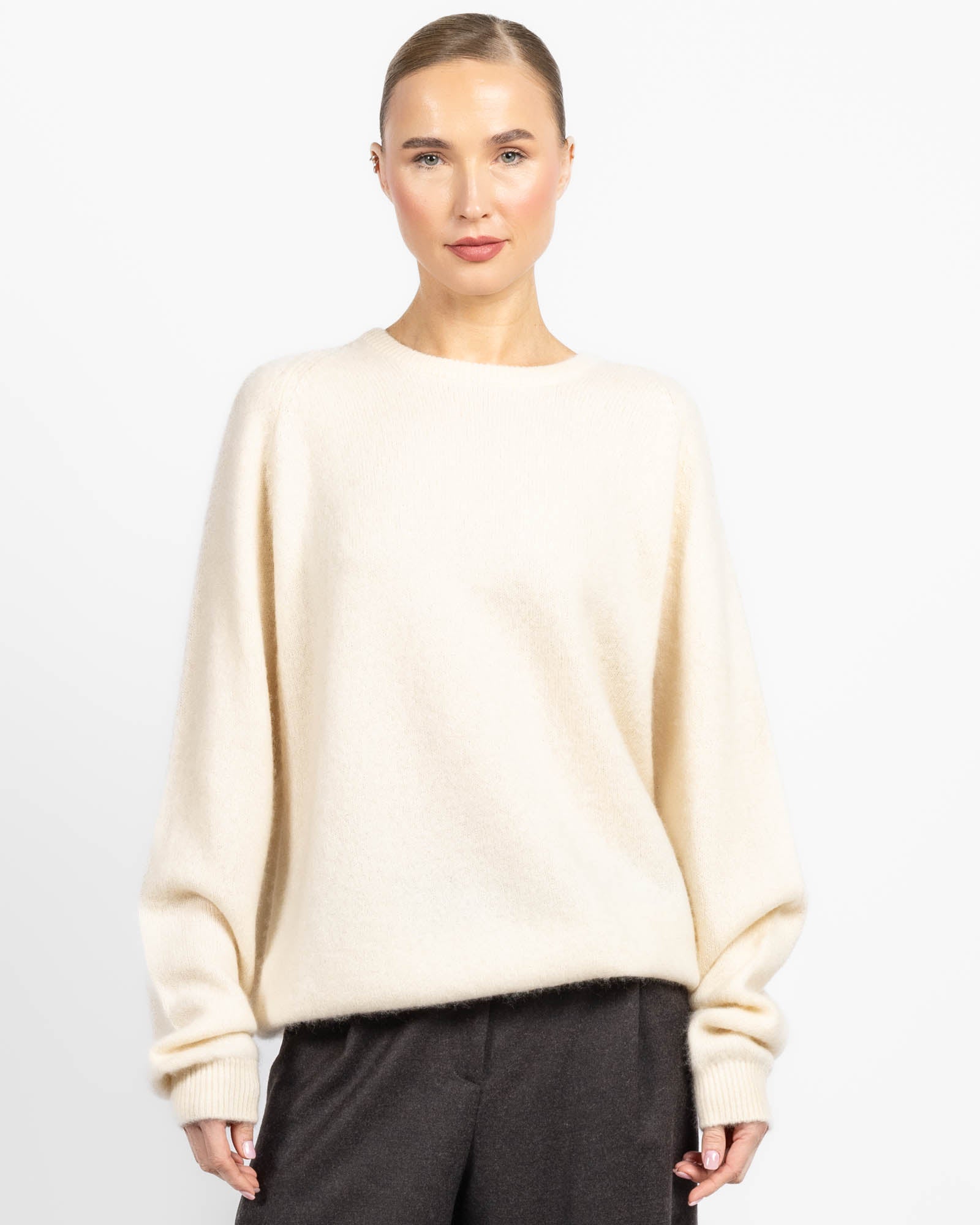 Boyfriend Round Neck Sweater