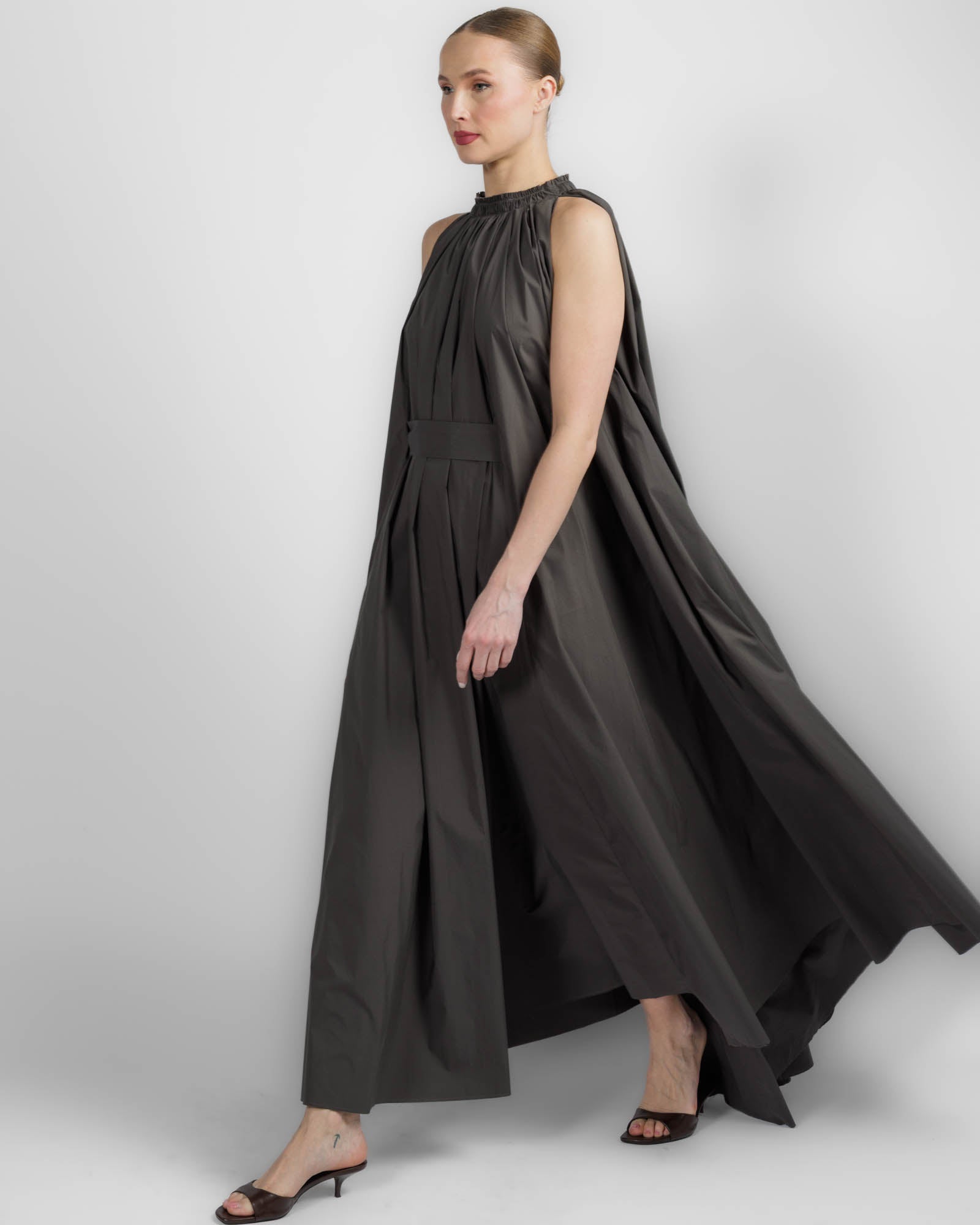 Frida Sleeveless Dress