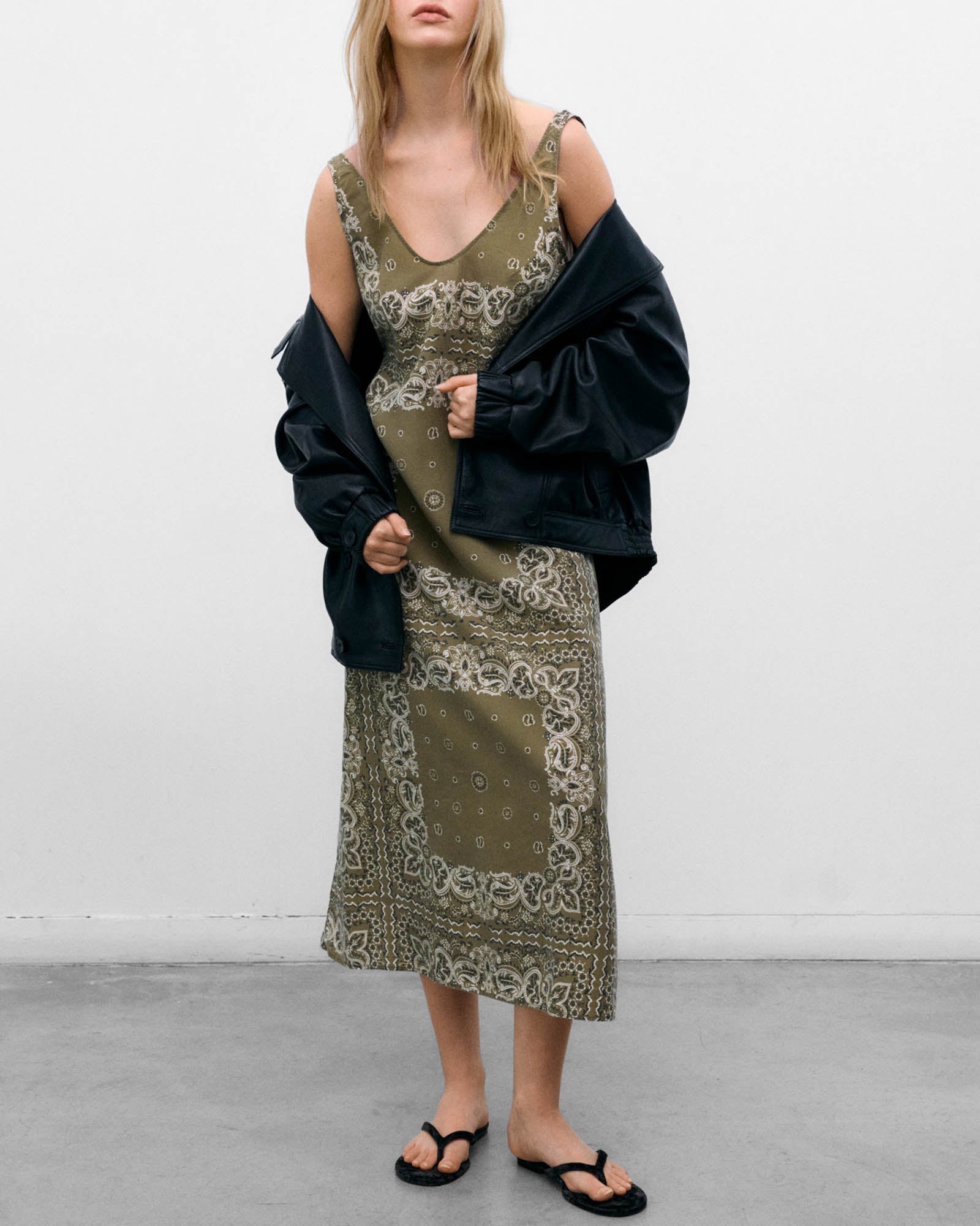 Waterlily Woman Dress