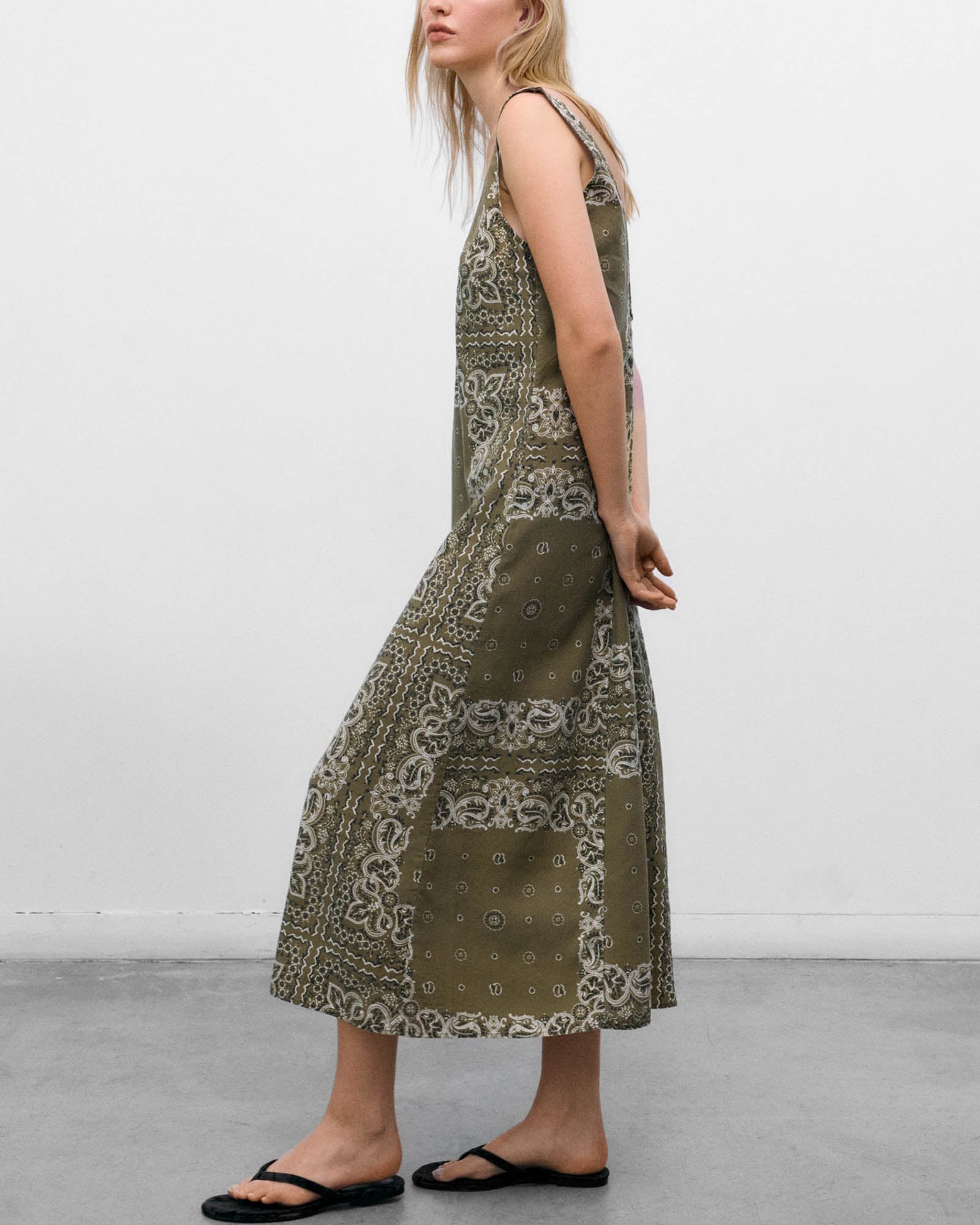 Waterlily Woman Dress