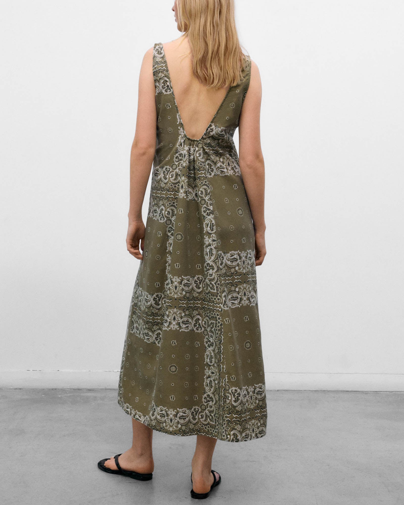 Waterlily Woman Dress