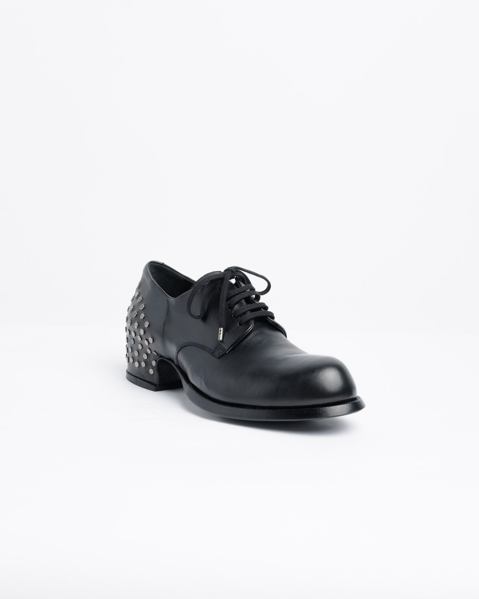 Sira Rivet Shoe