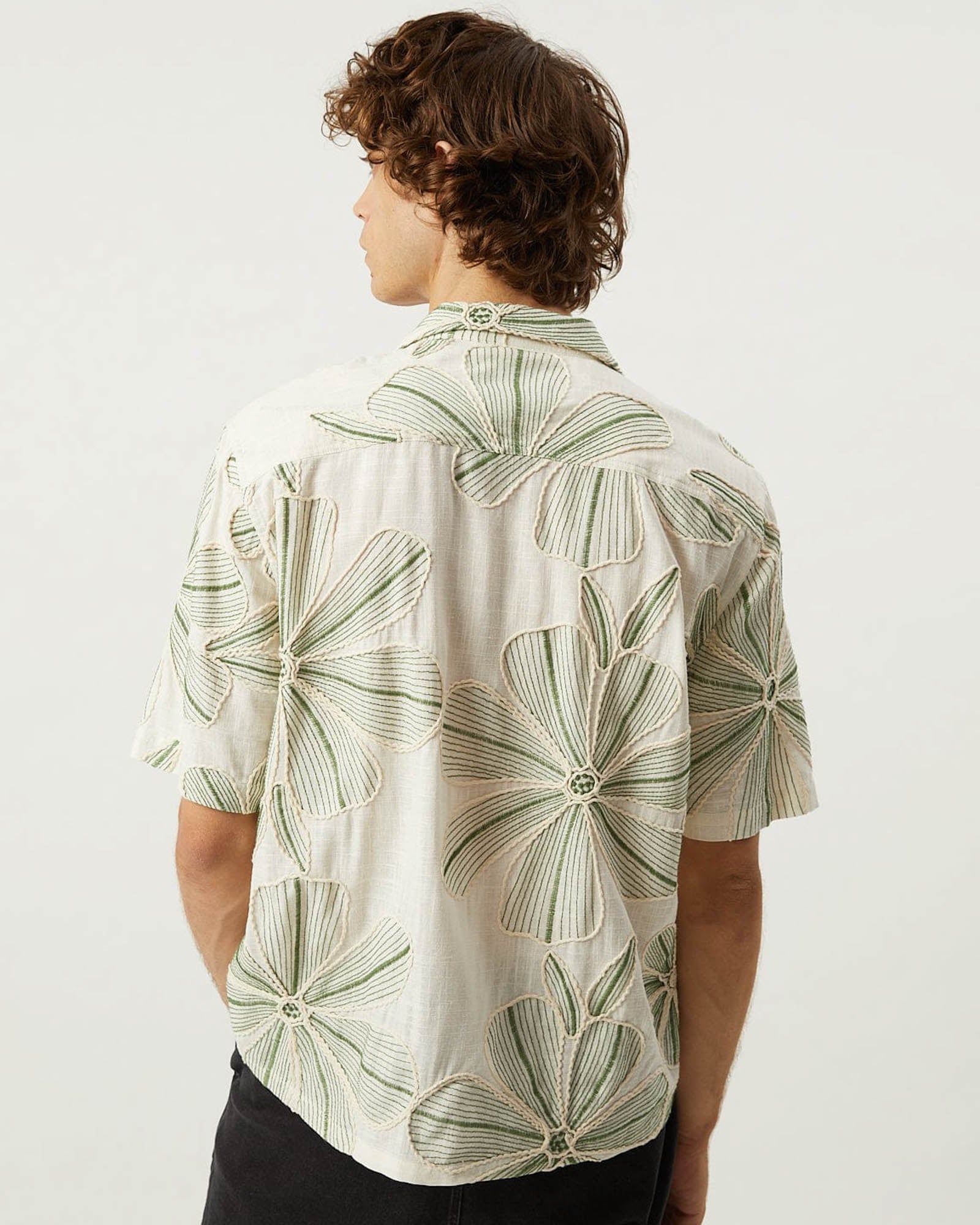 Linen Applique Short Sleeve