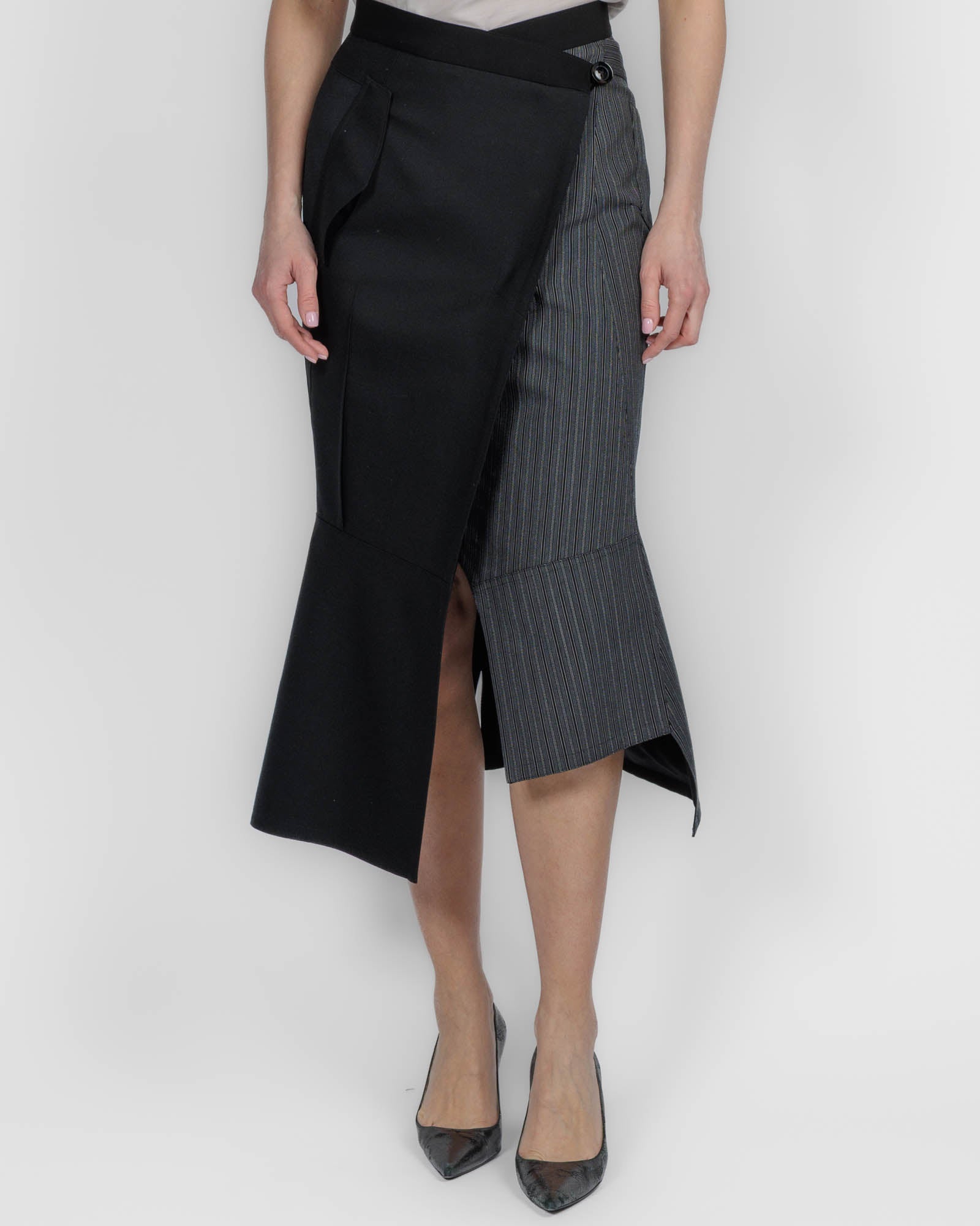 Asymmetrical Tight Skirt