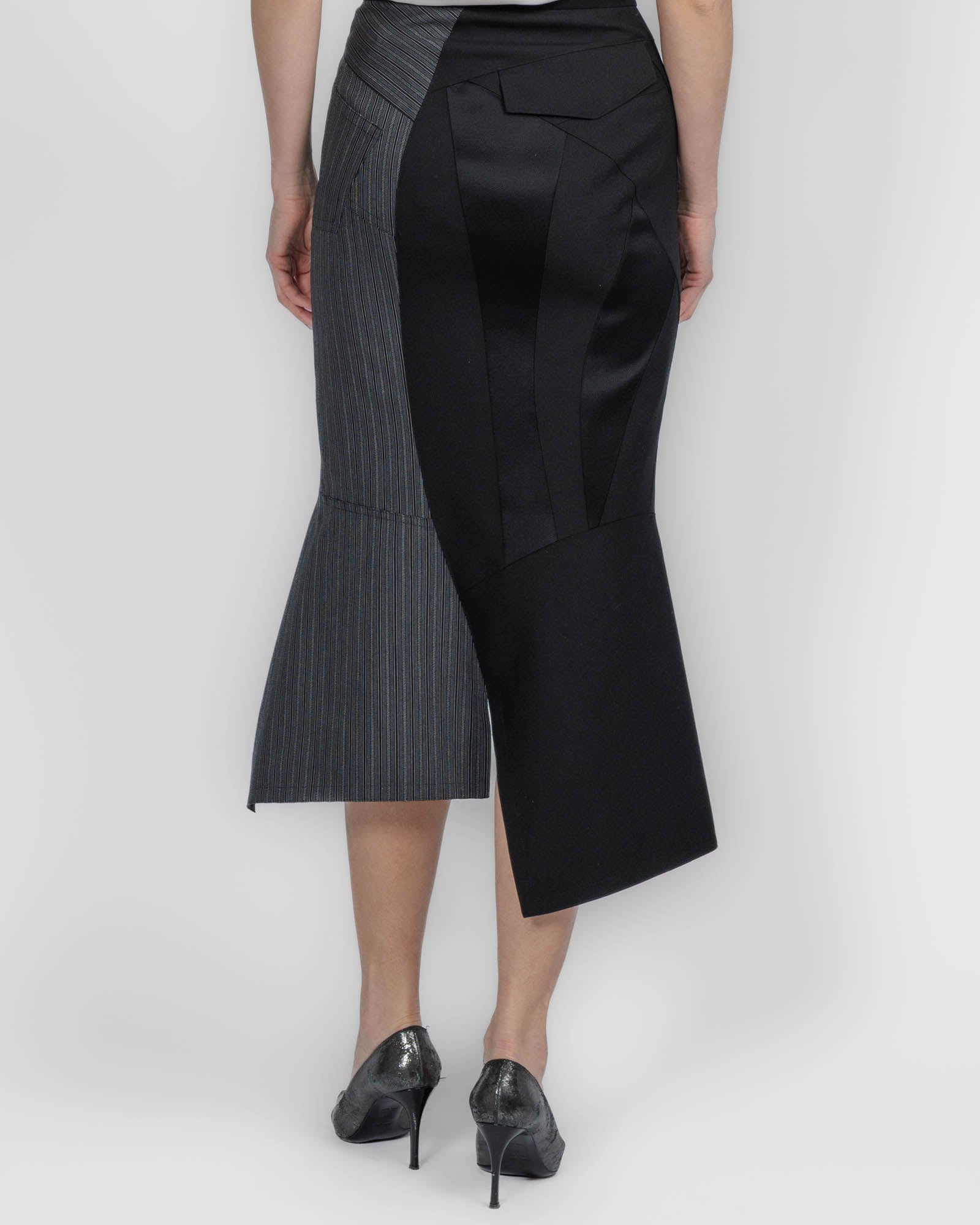 Asymmetrical Tight Skirt