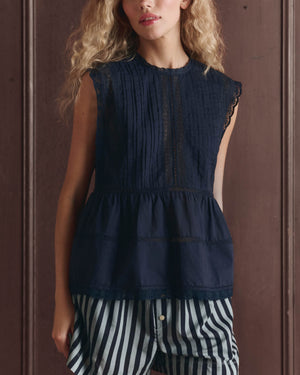 The Sonnet Top