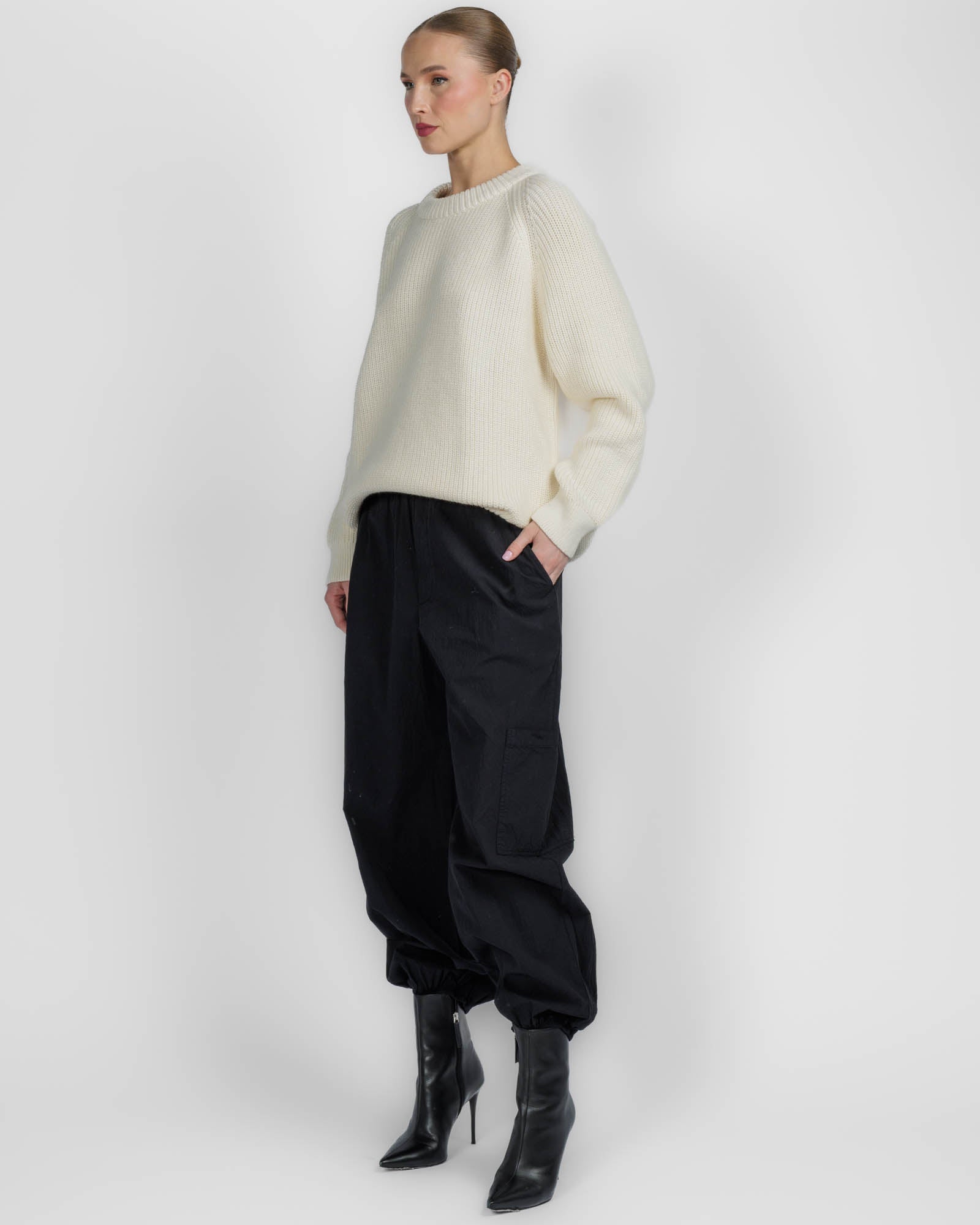 Tonni Slouchy Jogger