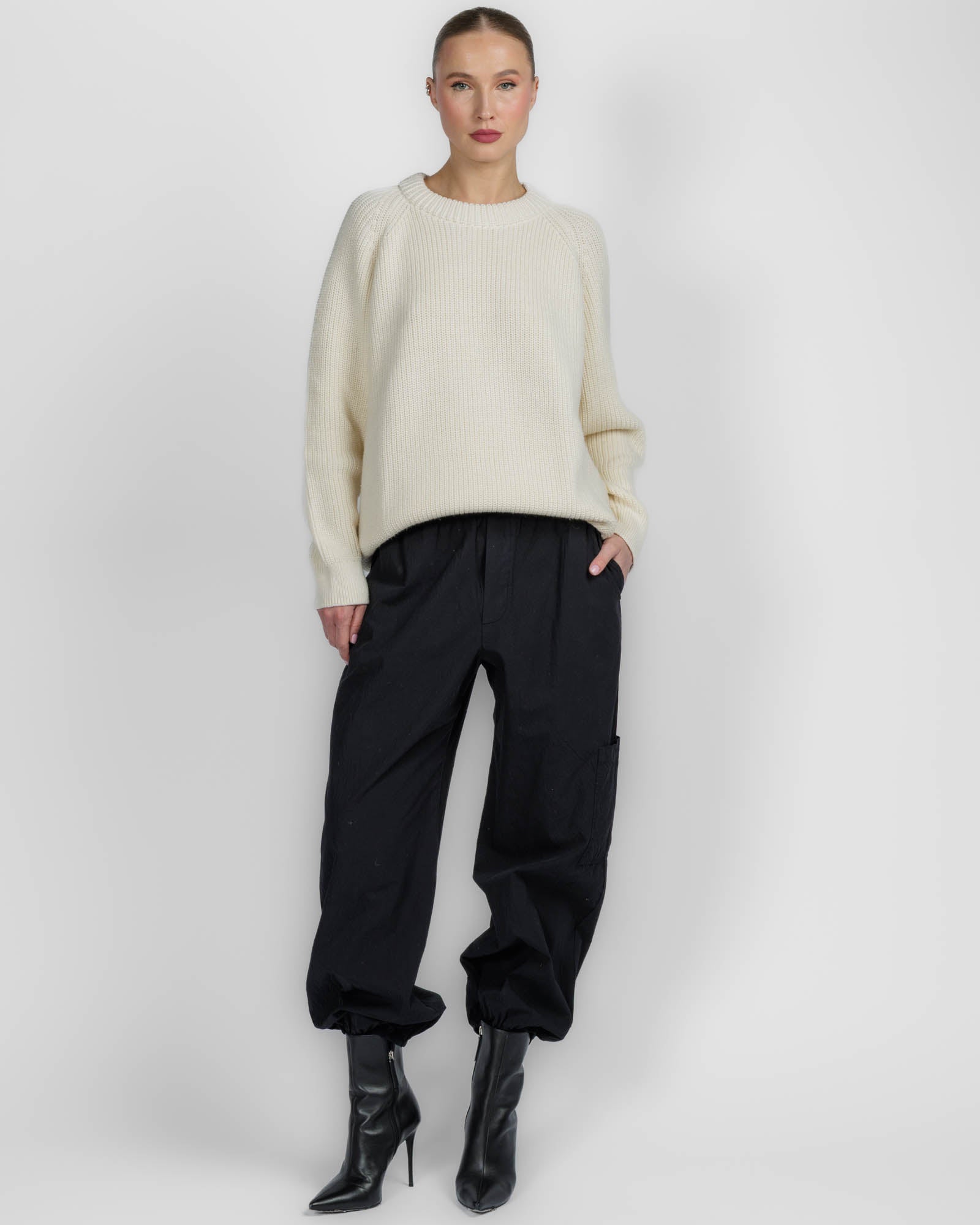 Tonni Slouchy Jogger
