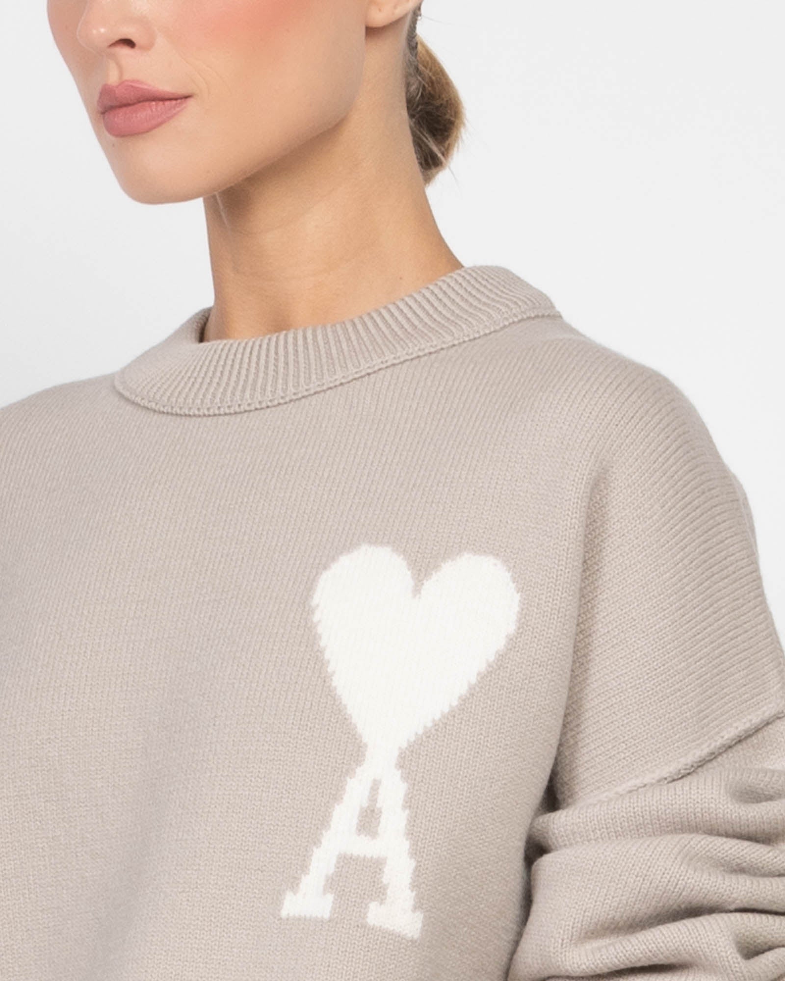 AMI ALEXANDRE MATTIUSSI Ami De Coeur Sweater TNT The New Trend Shop Luxury Fashion High End Designer Brands tntfashion