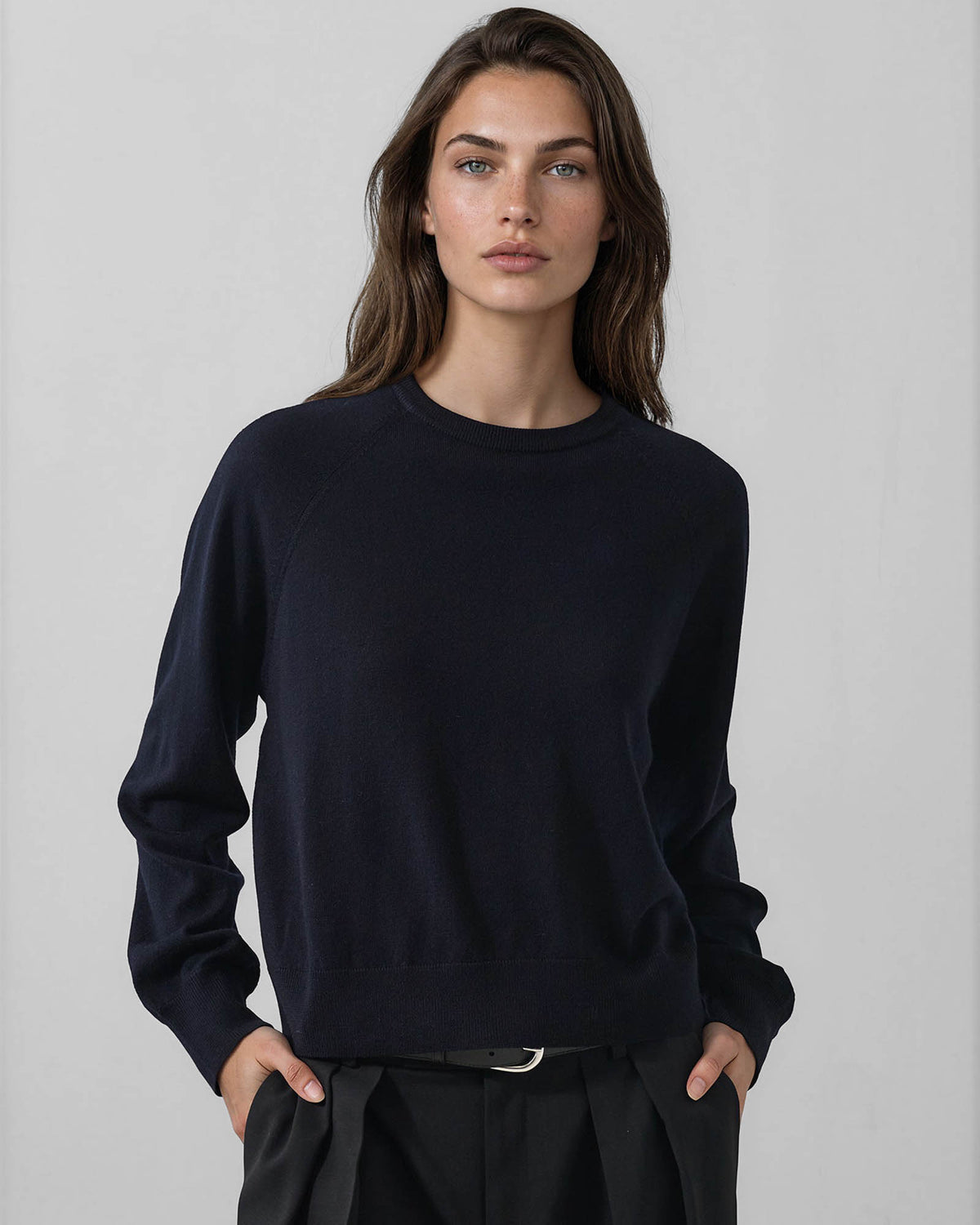 Relax Raglan Crewneck