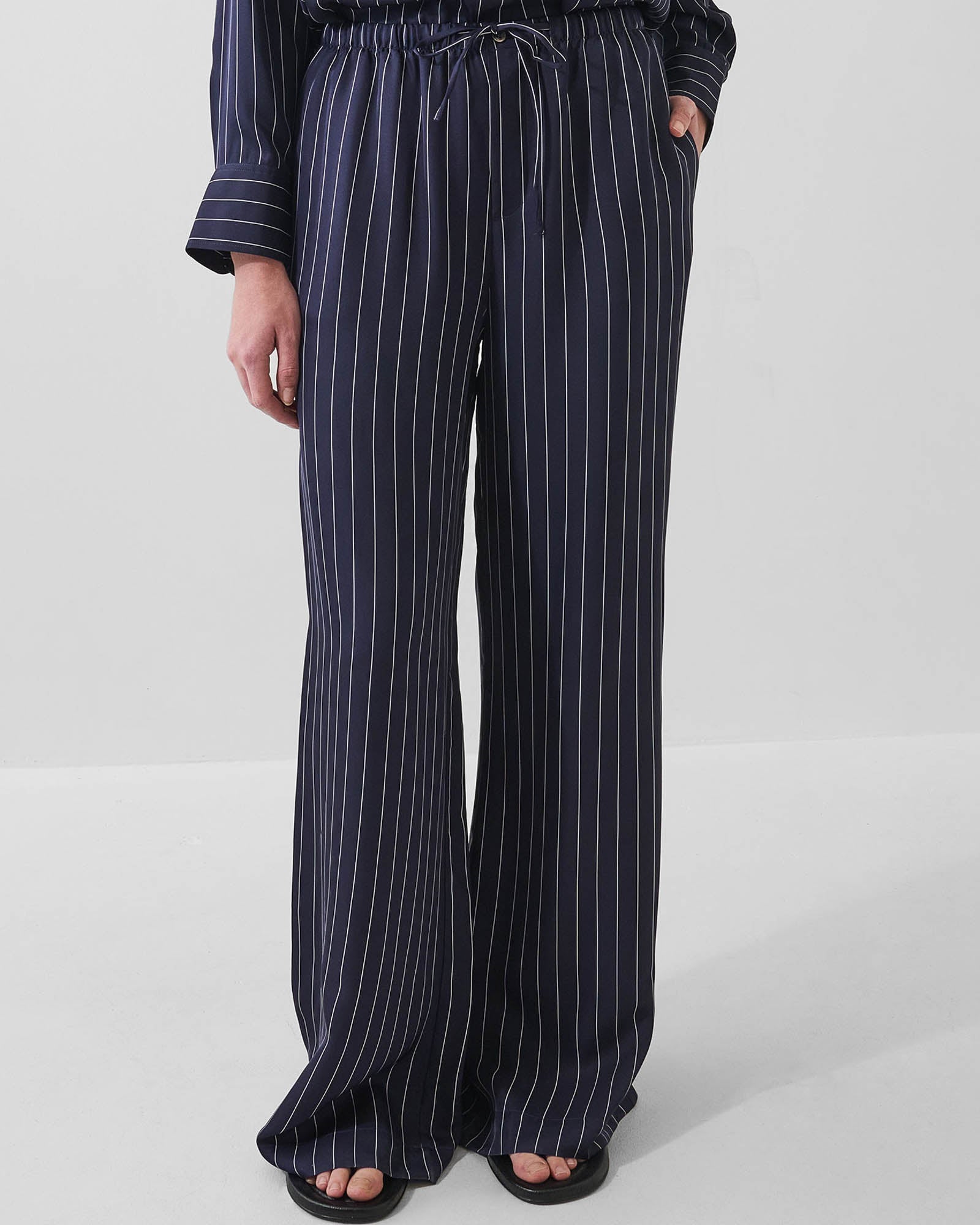 Silk Drawstring Pant