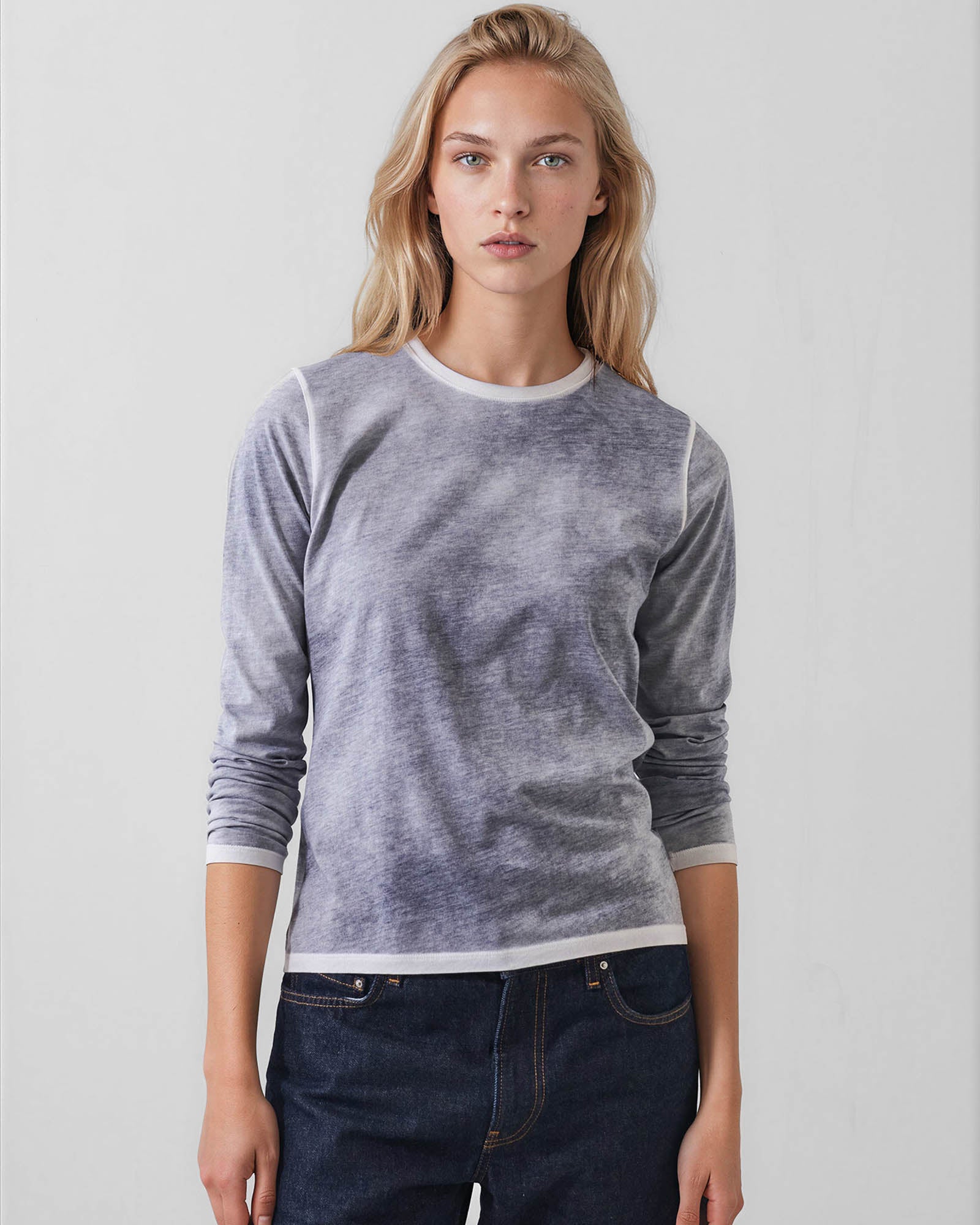 Reverse Spray Crewneck