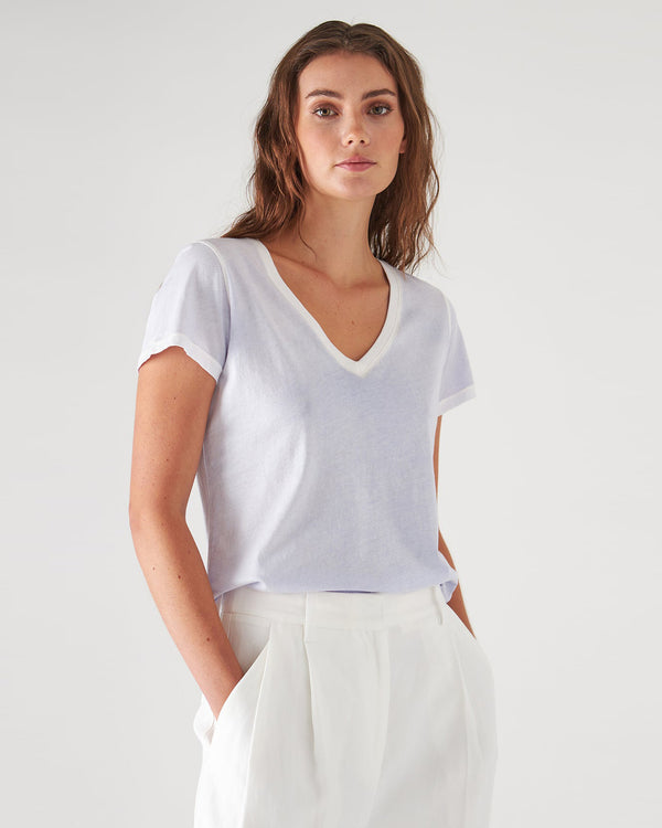 Classic Spray V-Neck Tee