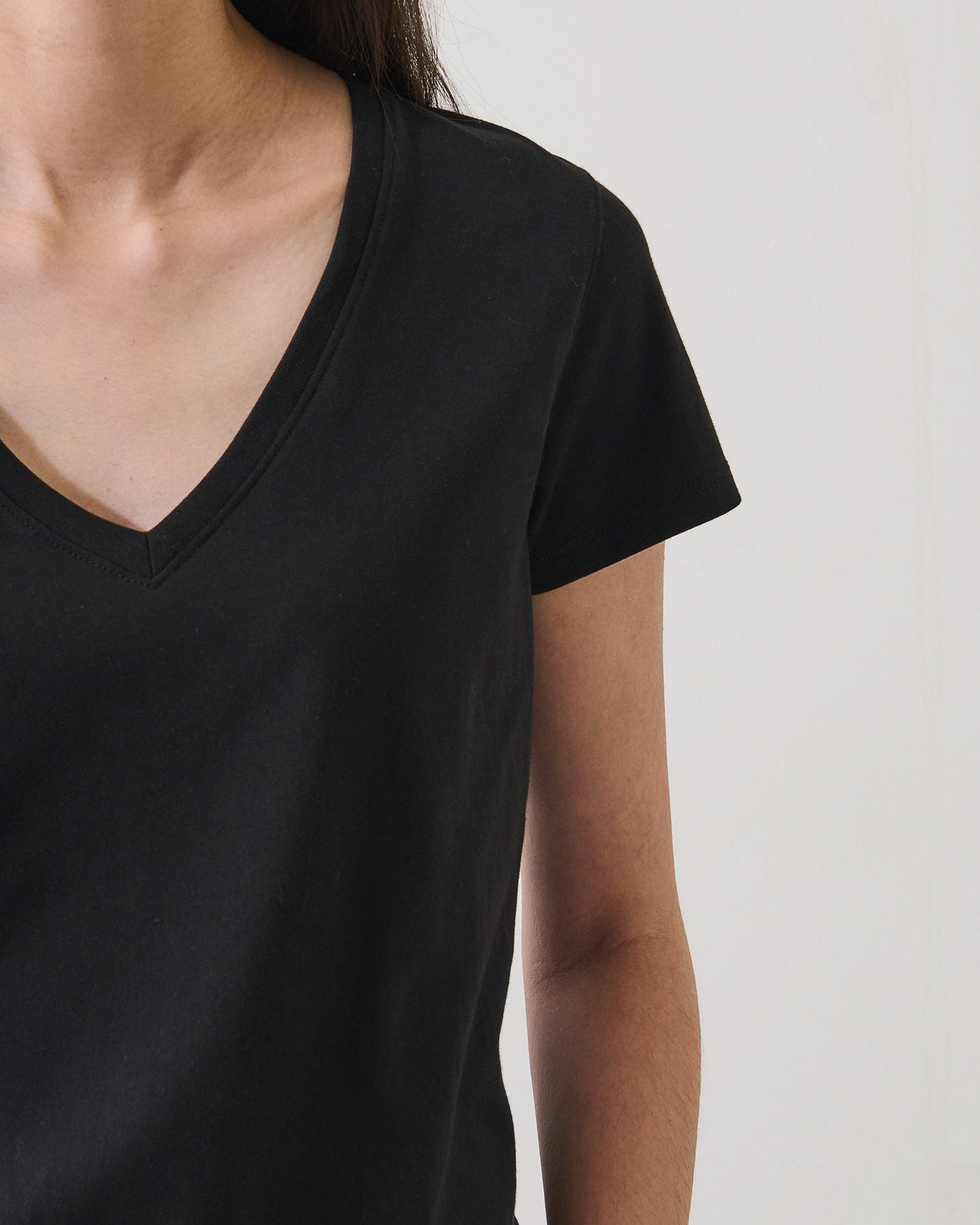 Stretch Slim V-Neck T-Shirt