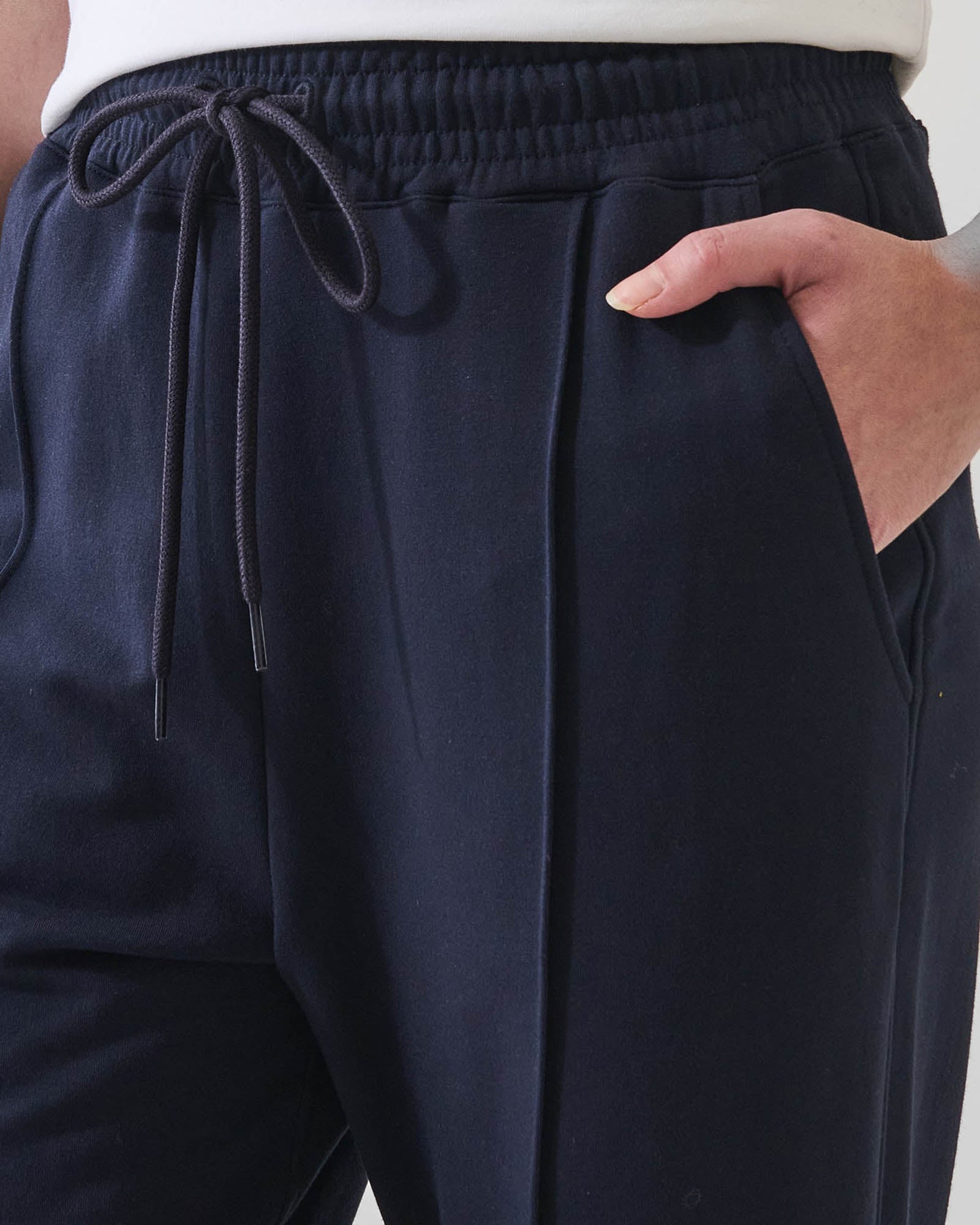 Pintuck Pant