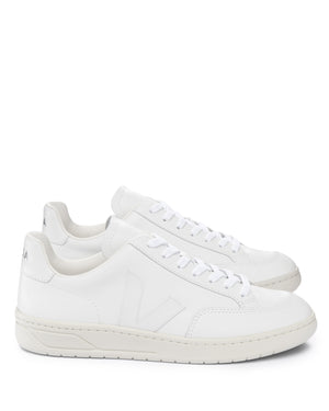 Baskets en cuir V-12