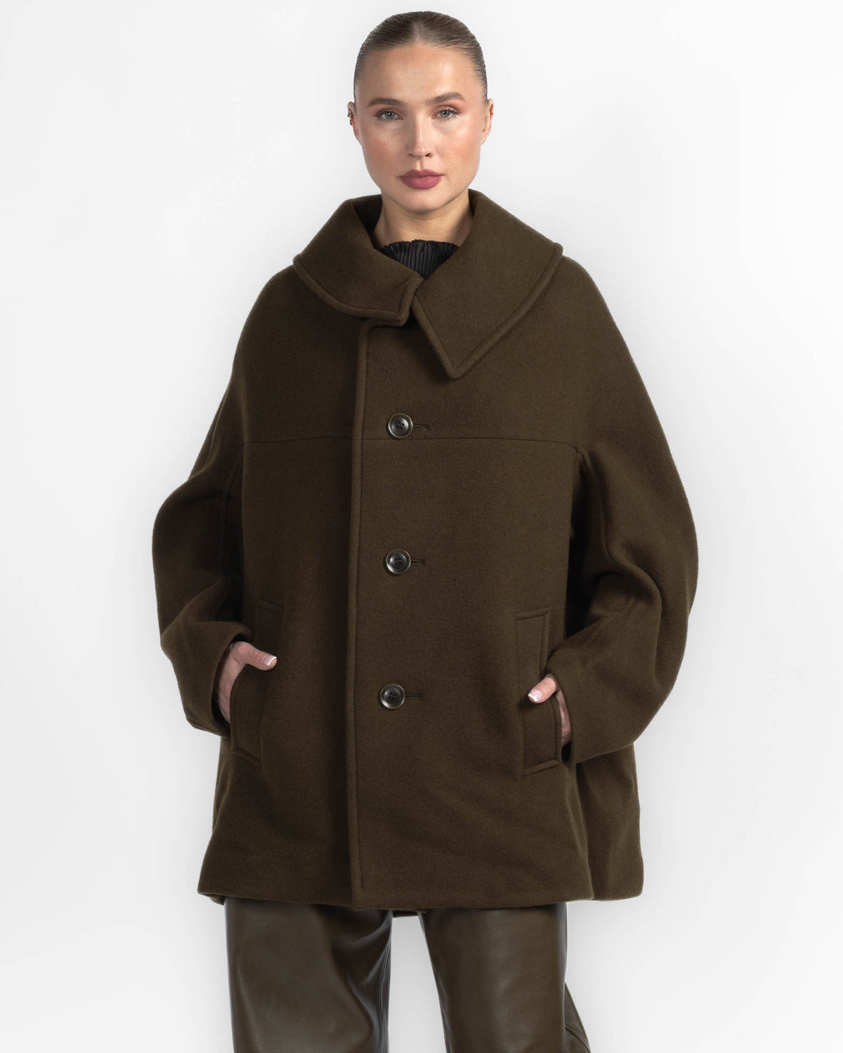 U-Arranged Sleeve Coat