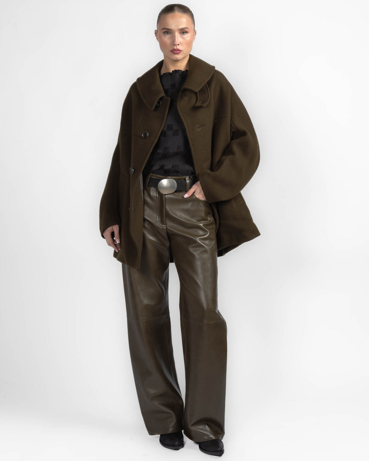 U-Arranged Sleeve Coat
