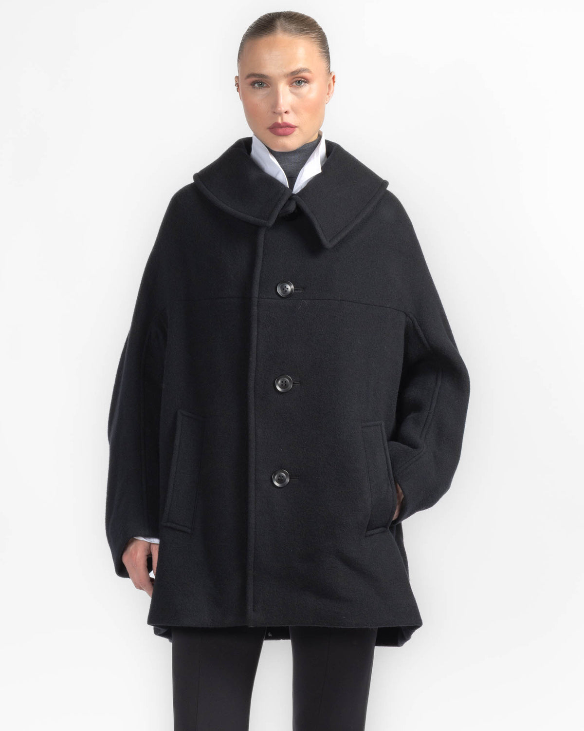 U-Arranged Sleeve Coat