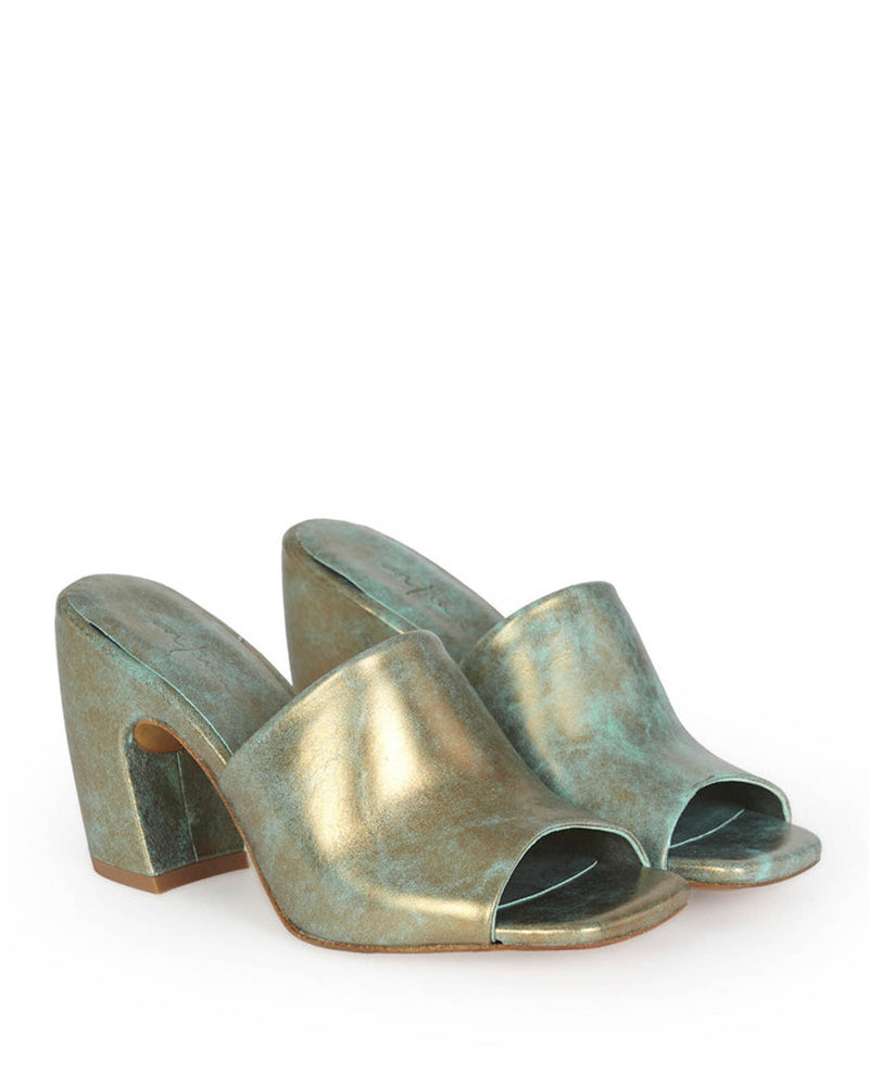 Janis Mules
