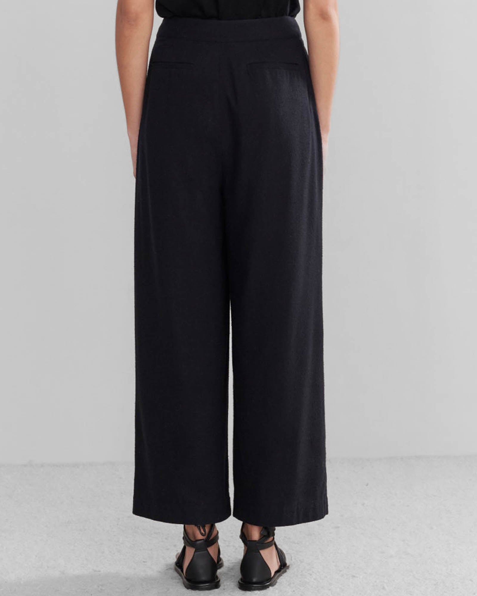 Relaxed Trousers