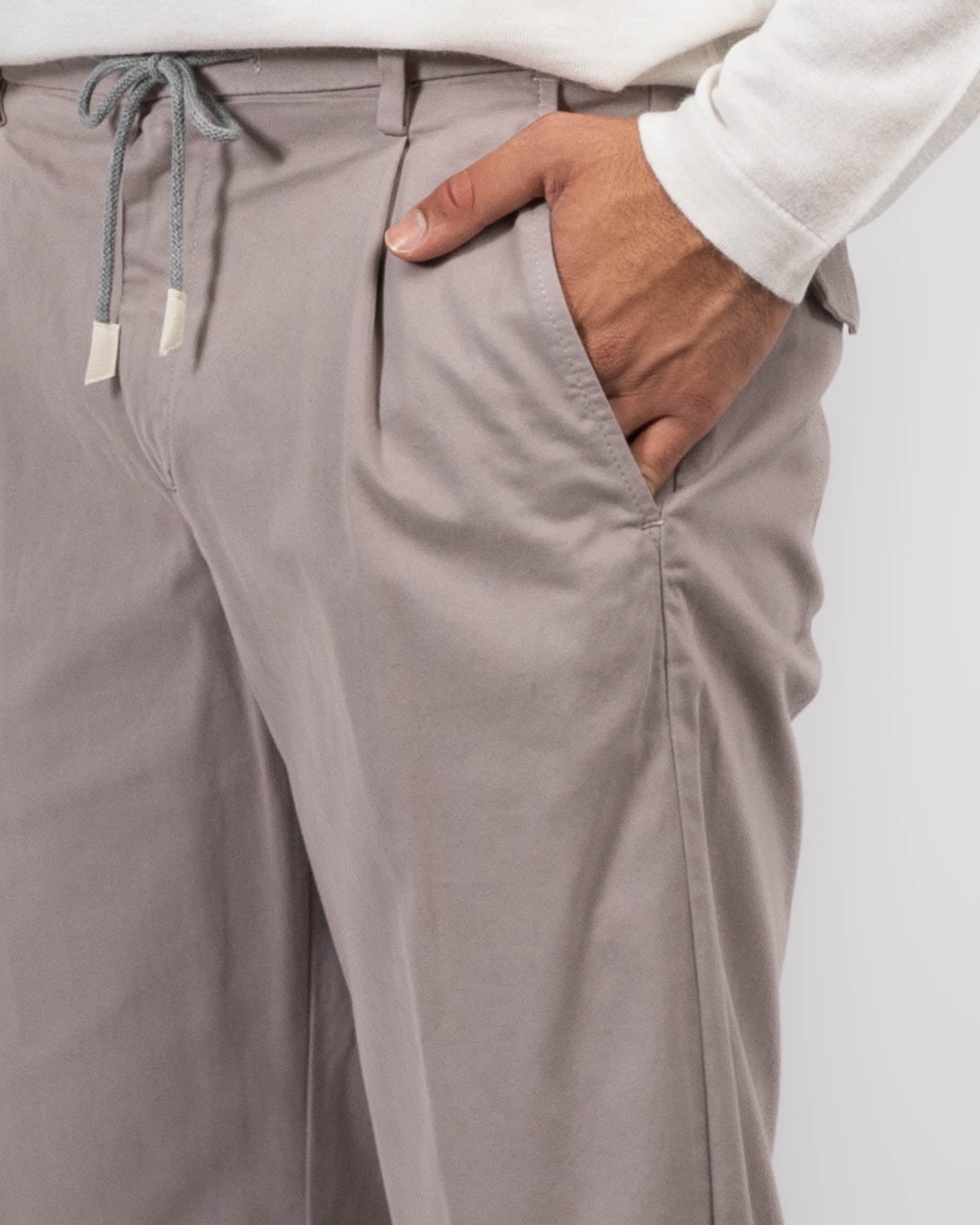 Pantalon à cordon