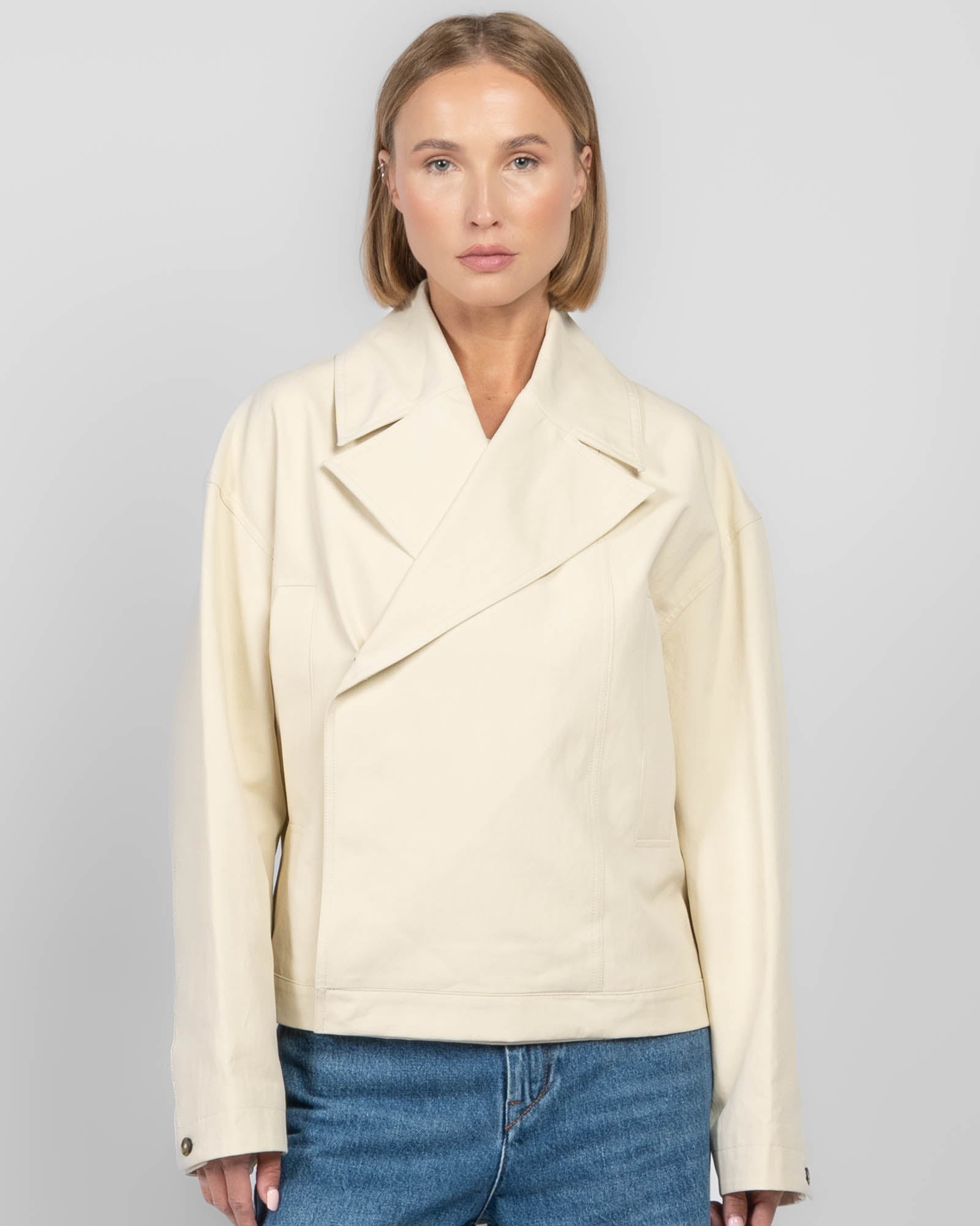 Veste courte de printemps Coen