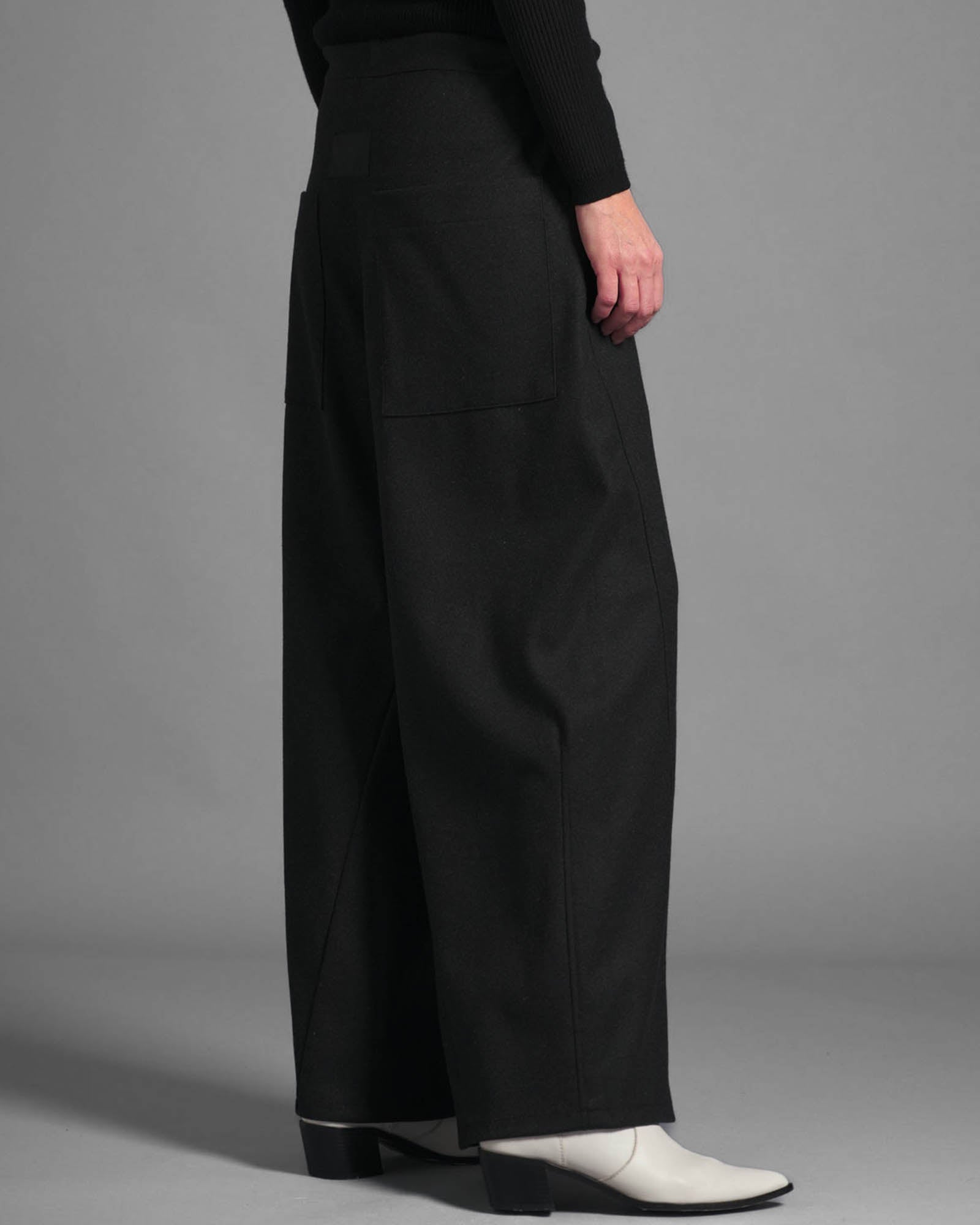 Mercy Barrel Trousers