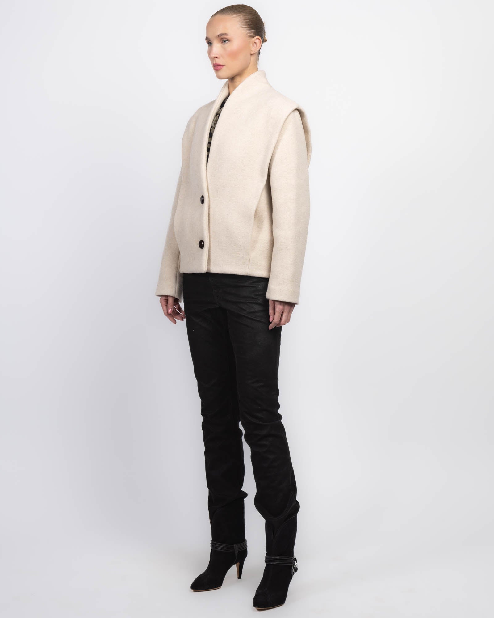 Dyogo Coat