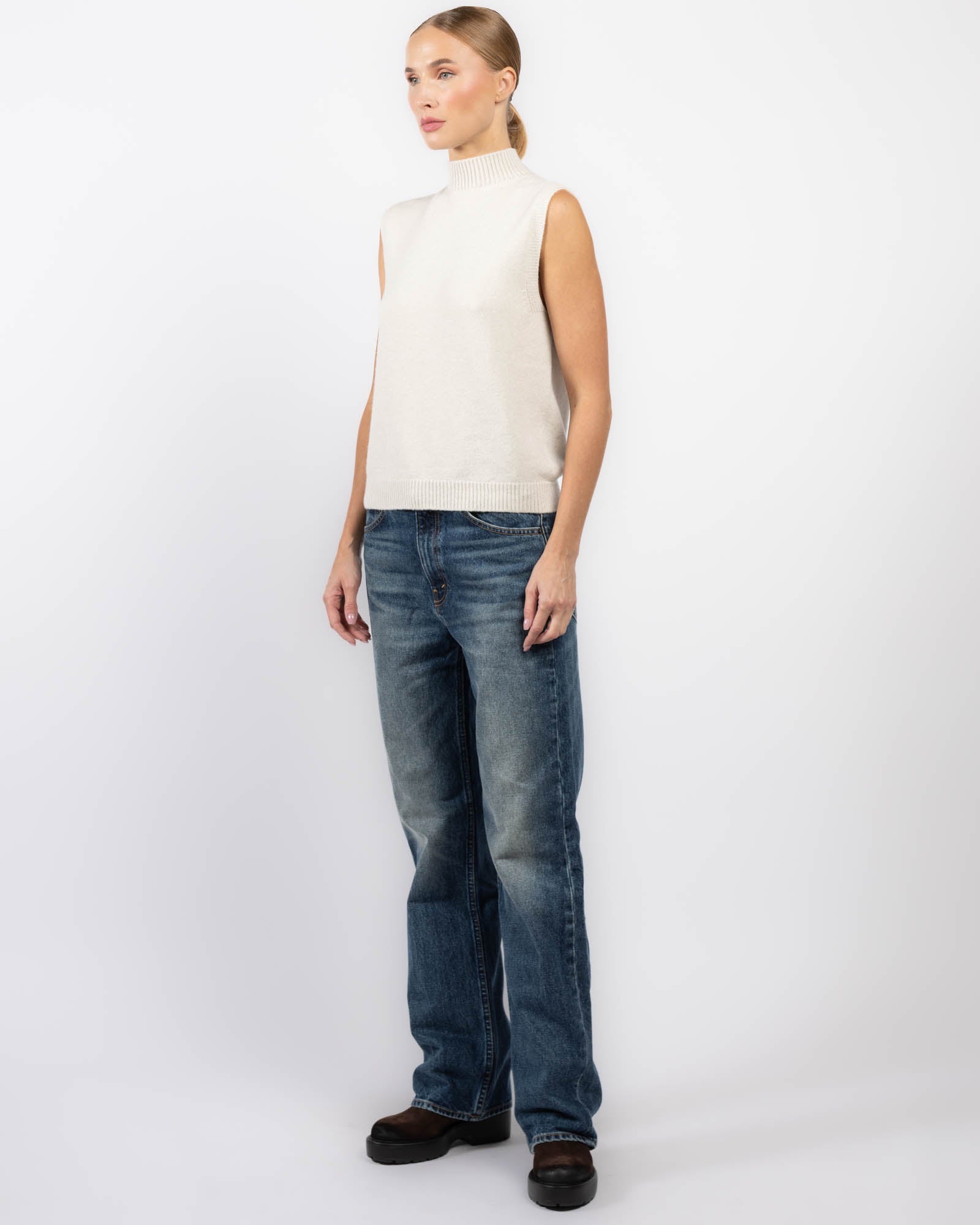 ALPINI Sleeveless Turtleneck Sweater