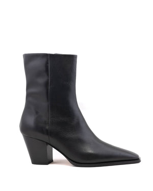Hedvig Leather Boots