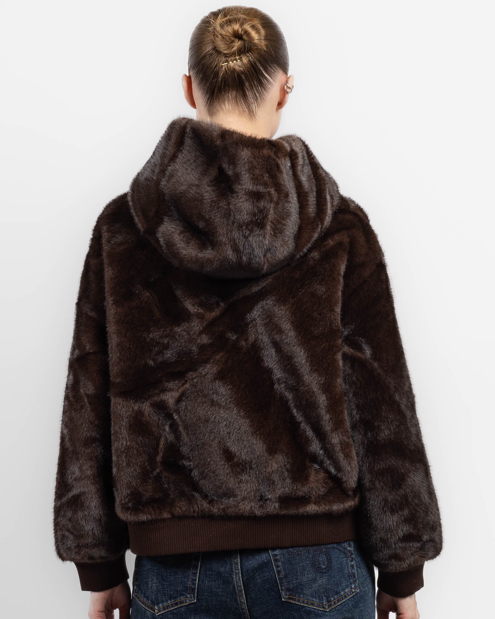 Manteau en fausse fourrure